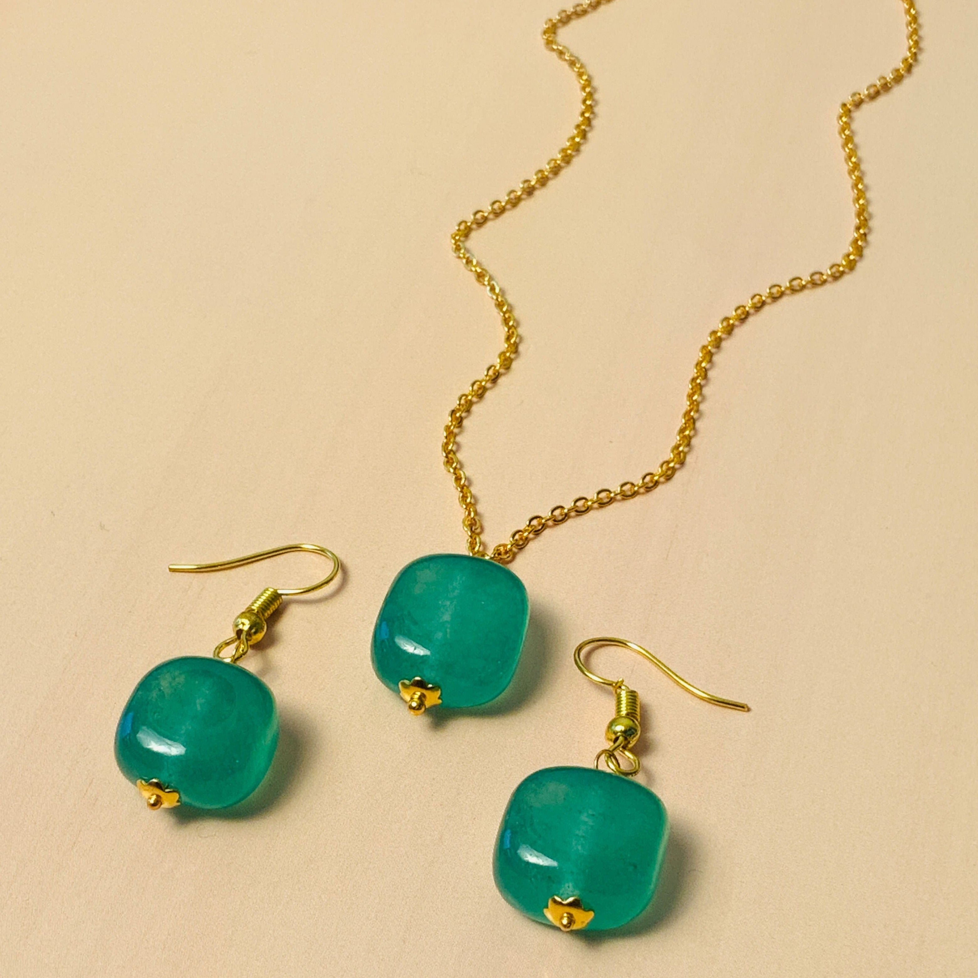 Stunning High Quality Monalisa Bead Necklace