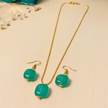 Stunning High Quality Monalisa Bead Necklace