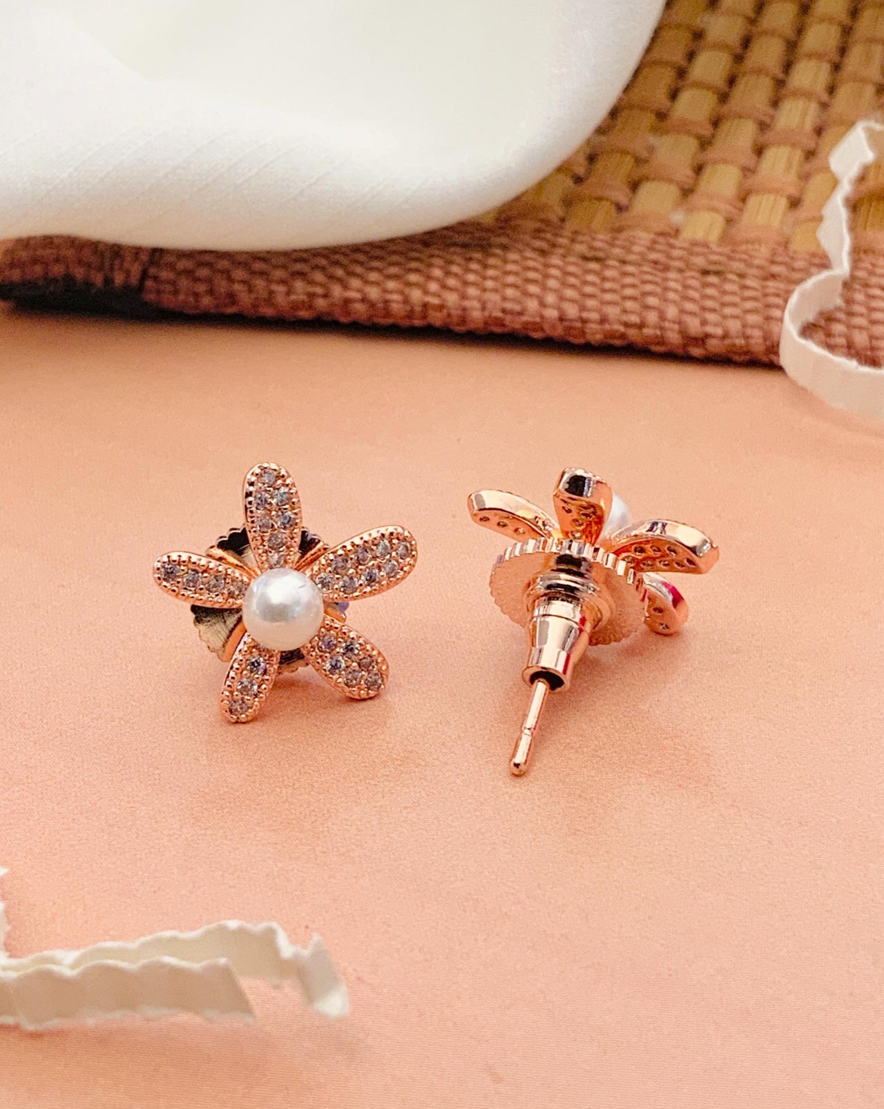 RoseGold Plated Flower Studs Earring