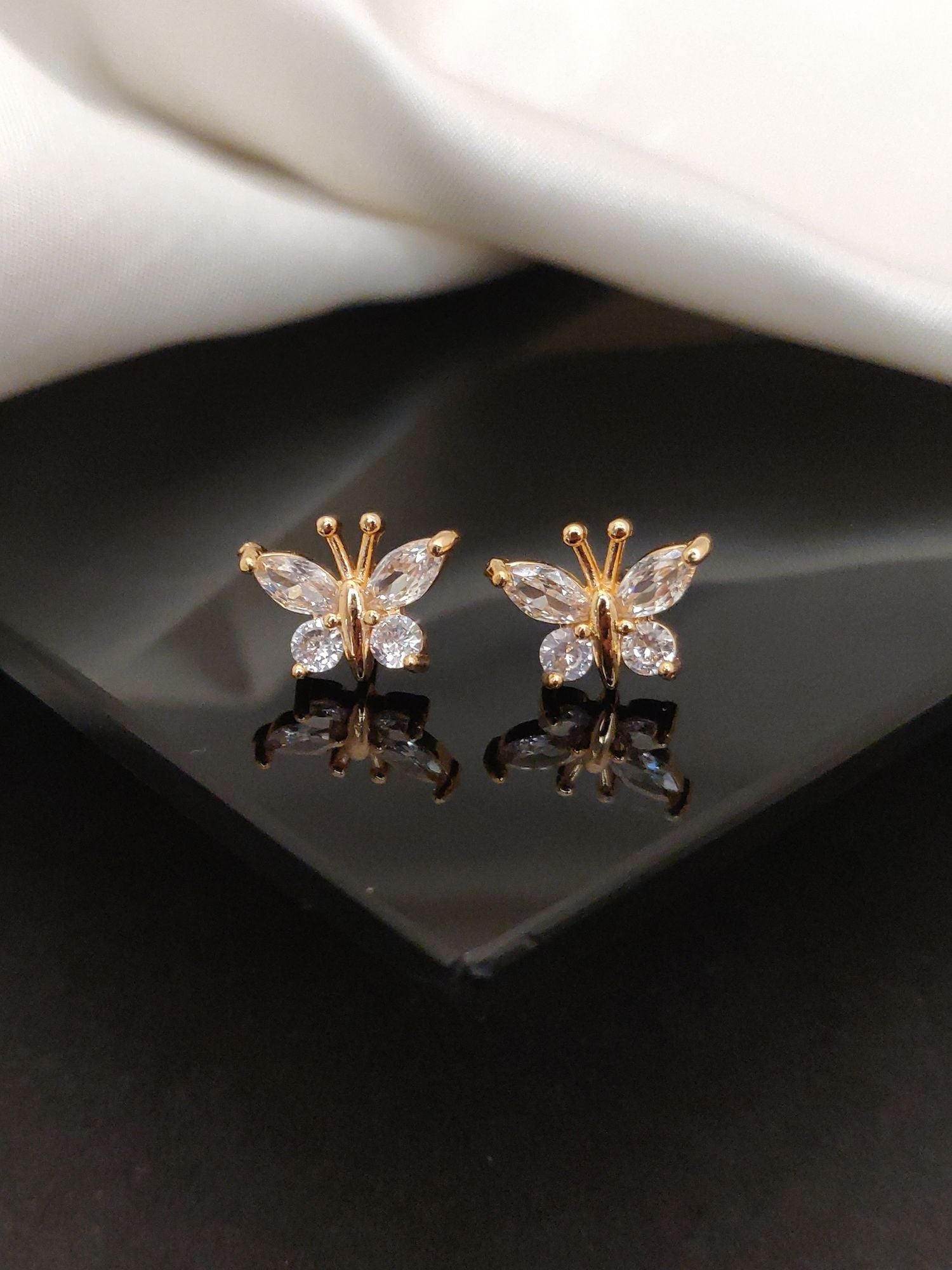 Abdesigns DailyWear RoseGold Plated Studs Earring