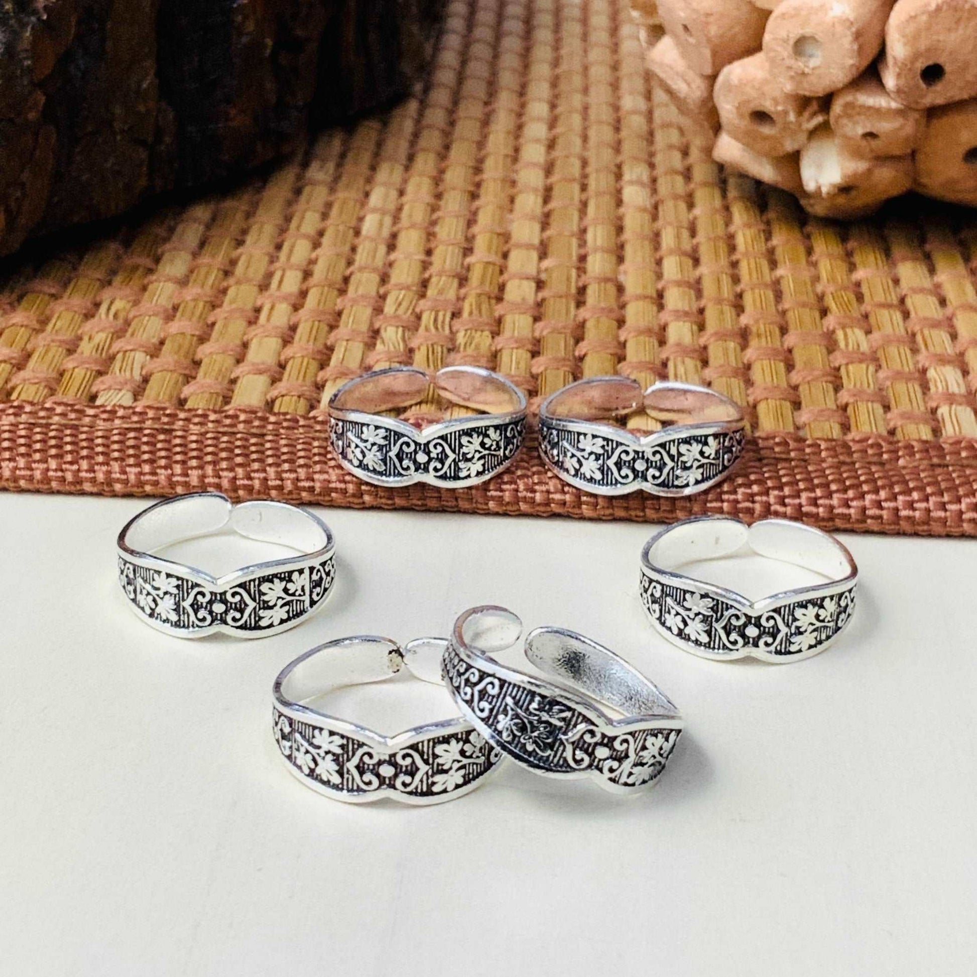 Alluring Silver Oxidised Pack of 3 Pairs Toe Rings Combo - Abdesignsjewellery