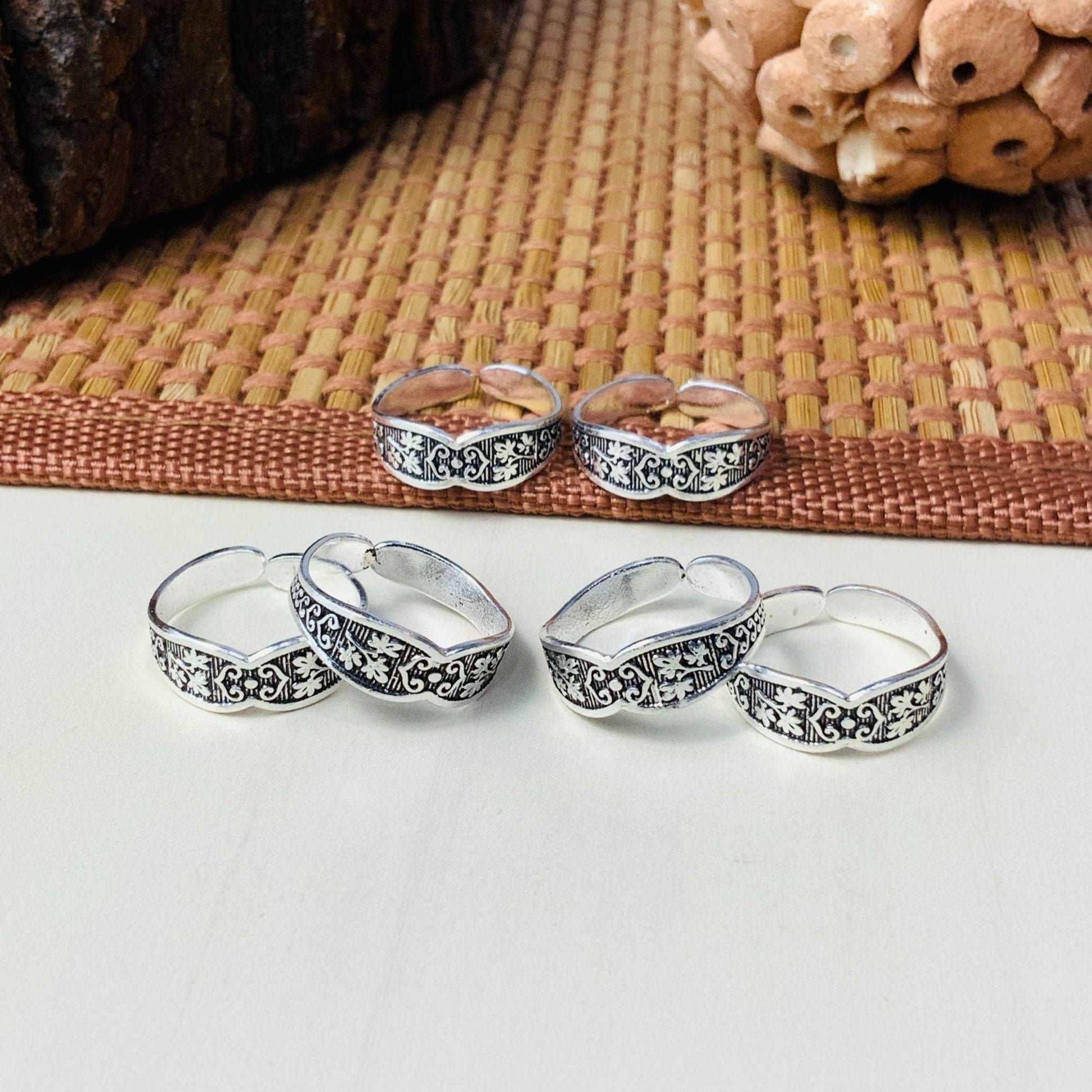 Alluring Silver Oxidised Pack of 3 Pairs Toe Rings Combo - Abdesignsjewellery