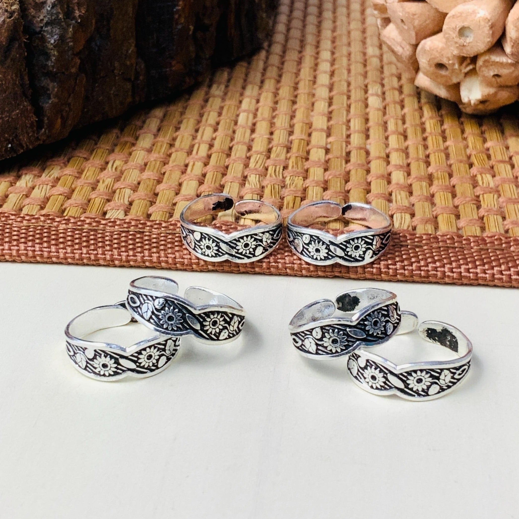 Buy 925 Sterling Silver Toe Ring Toe Ring Pair Adjustable Toe Band Daily  Wear Toe Ring Indian Ethnic Jewelry Tiny Dainty Toe Ring Online in India -  Etsy