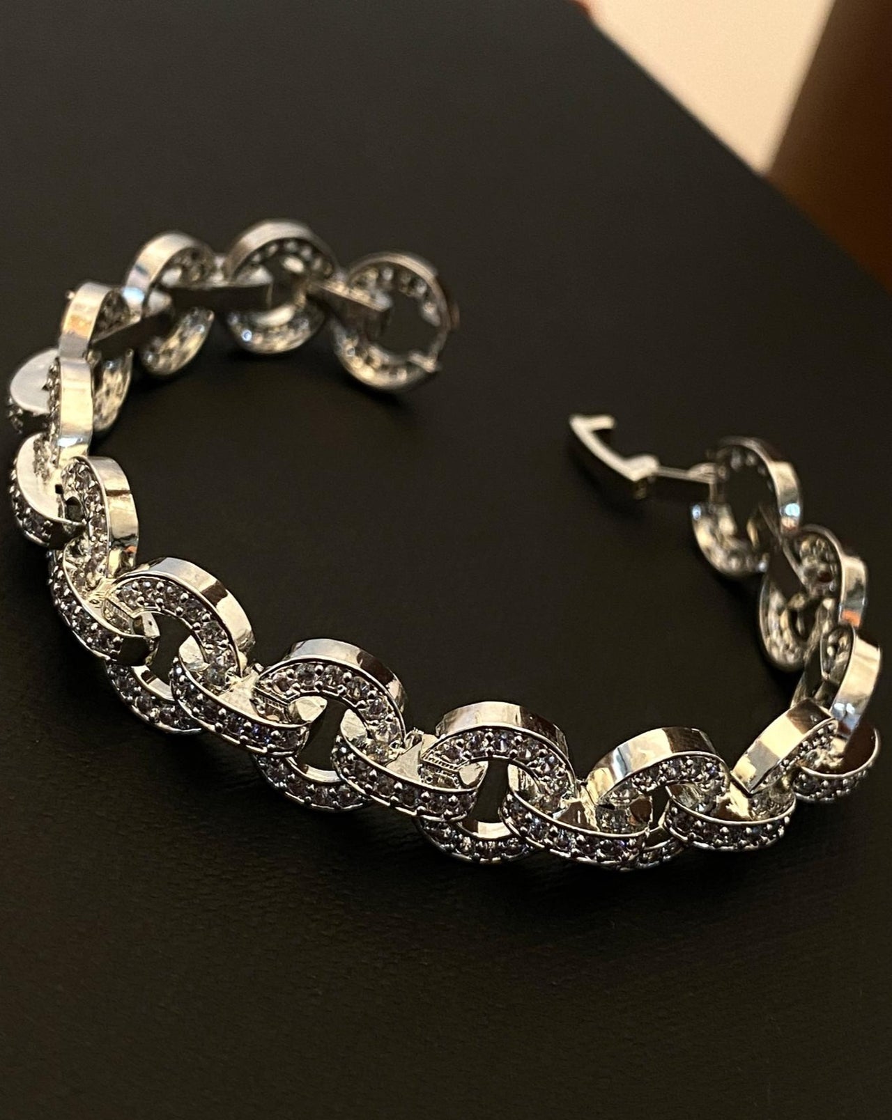 Buy American Diamond Bracelets Online 