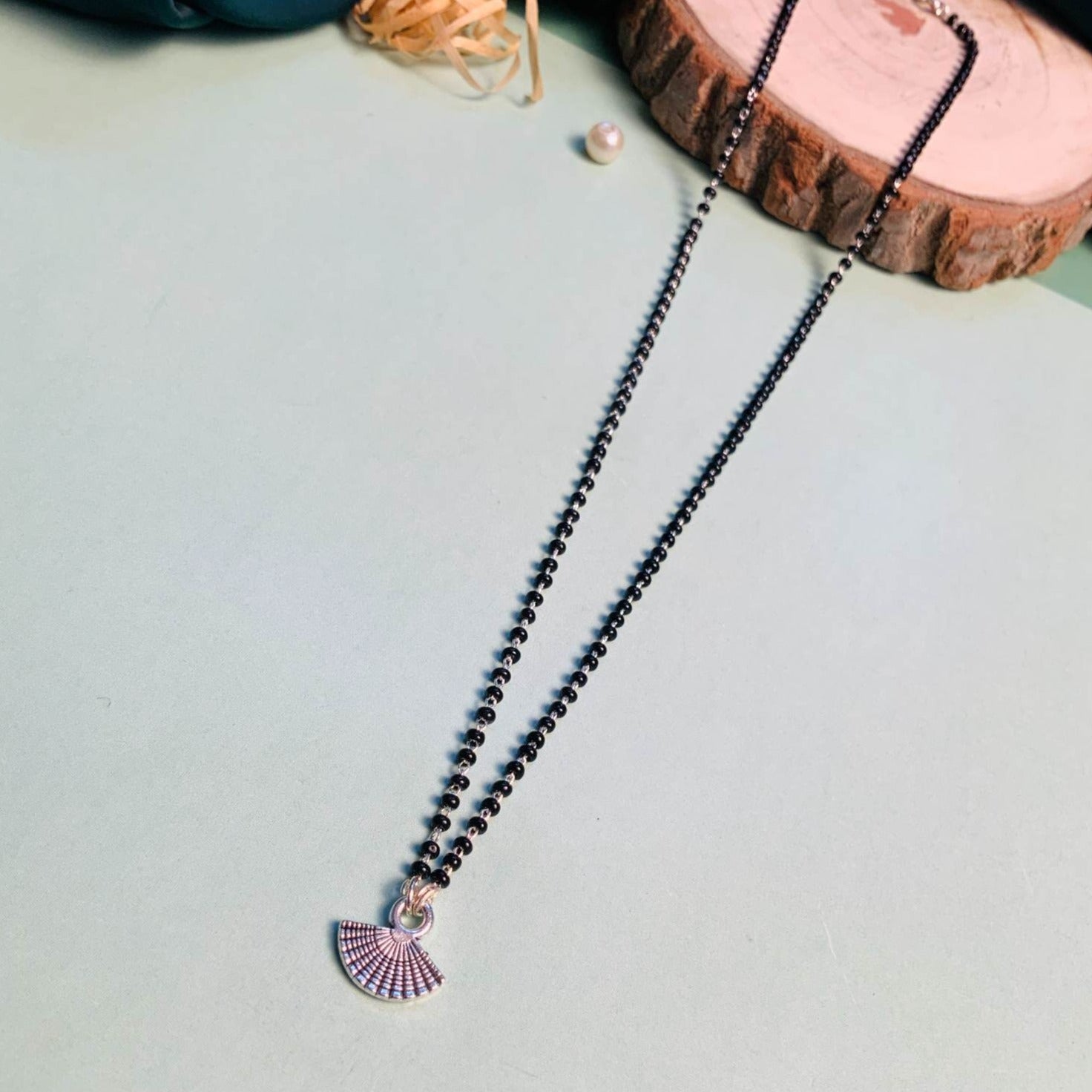 Statement Silver Plated Seashell Managalsutra