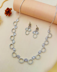Solitaire Round Shaped Necklace Set