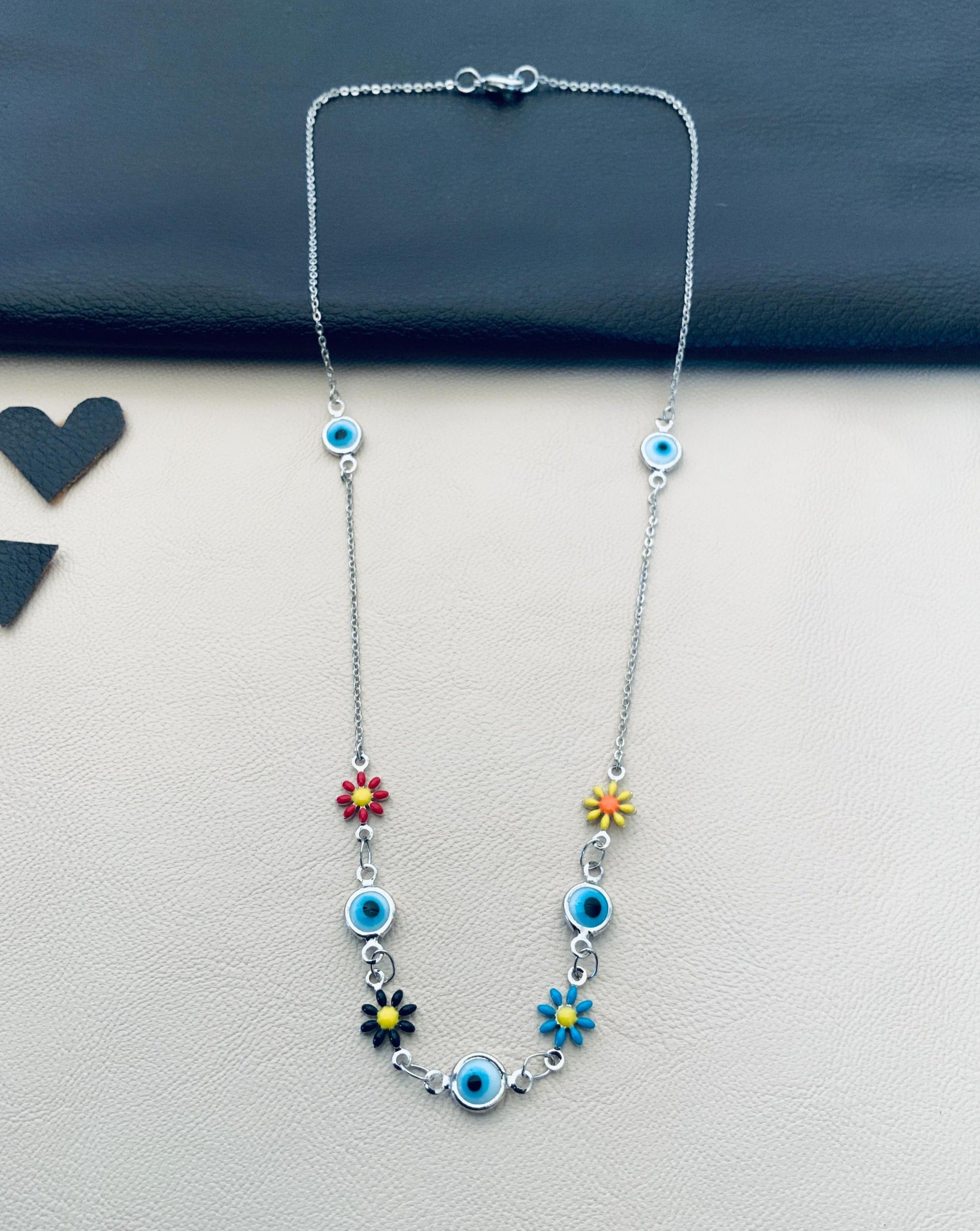 Influencer Style Pendant Chain