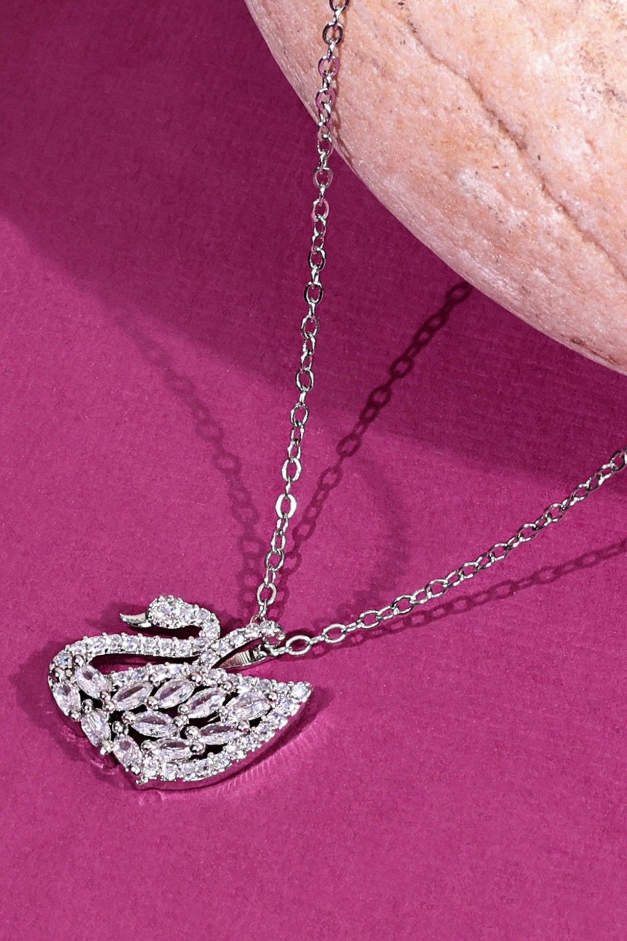 Dailywear Swarovski Swan Necklace Chain