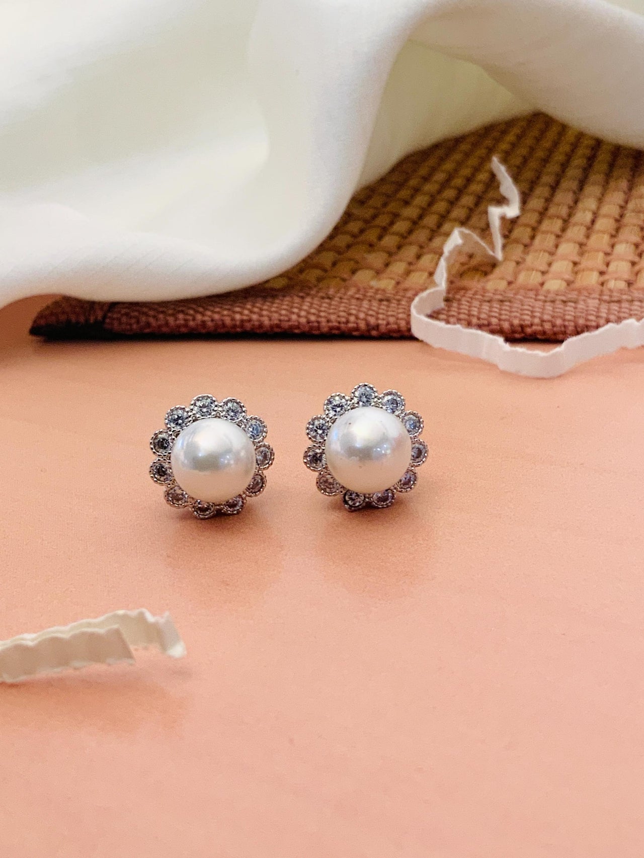 Silver Plated Pearl Studs Earring 