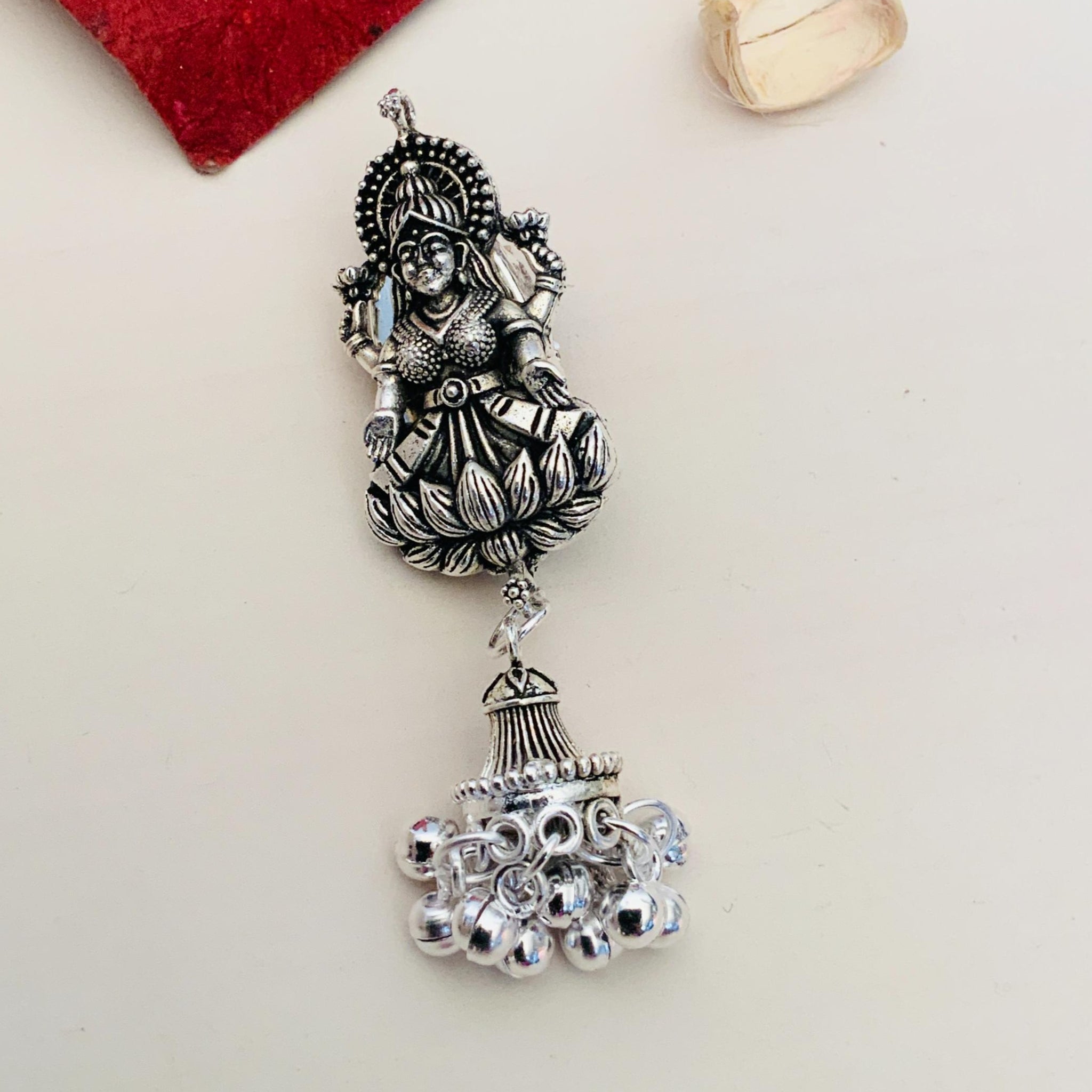 German Silver Plated Saree Pin