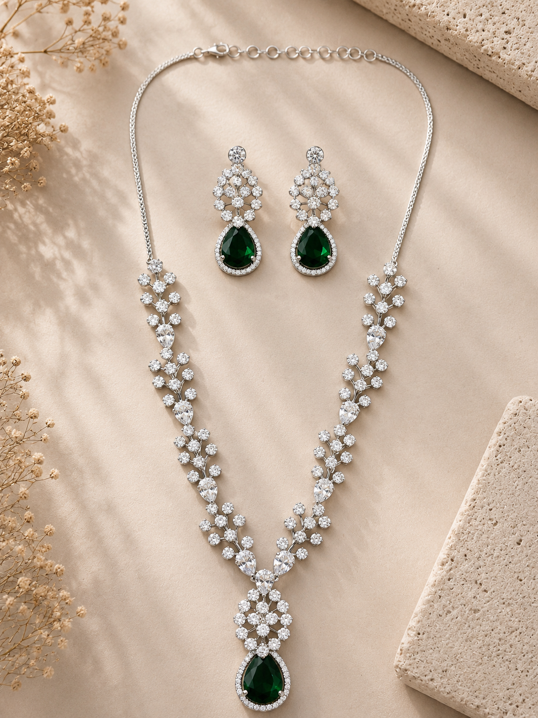 Modern Floral Emerald Jewellery Set – Elegant Party Glam | Abdesigns