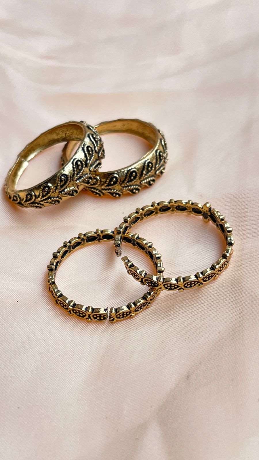 Alluring Gold Oxidised Toe Rings Combo - Abdesignsjewellery