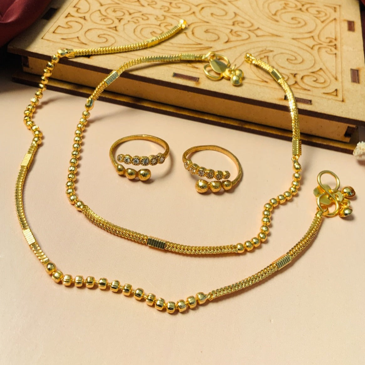 Glamorous Golden Anklet Toerings Combo - Abdesignsjewellery