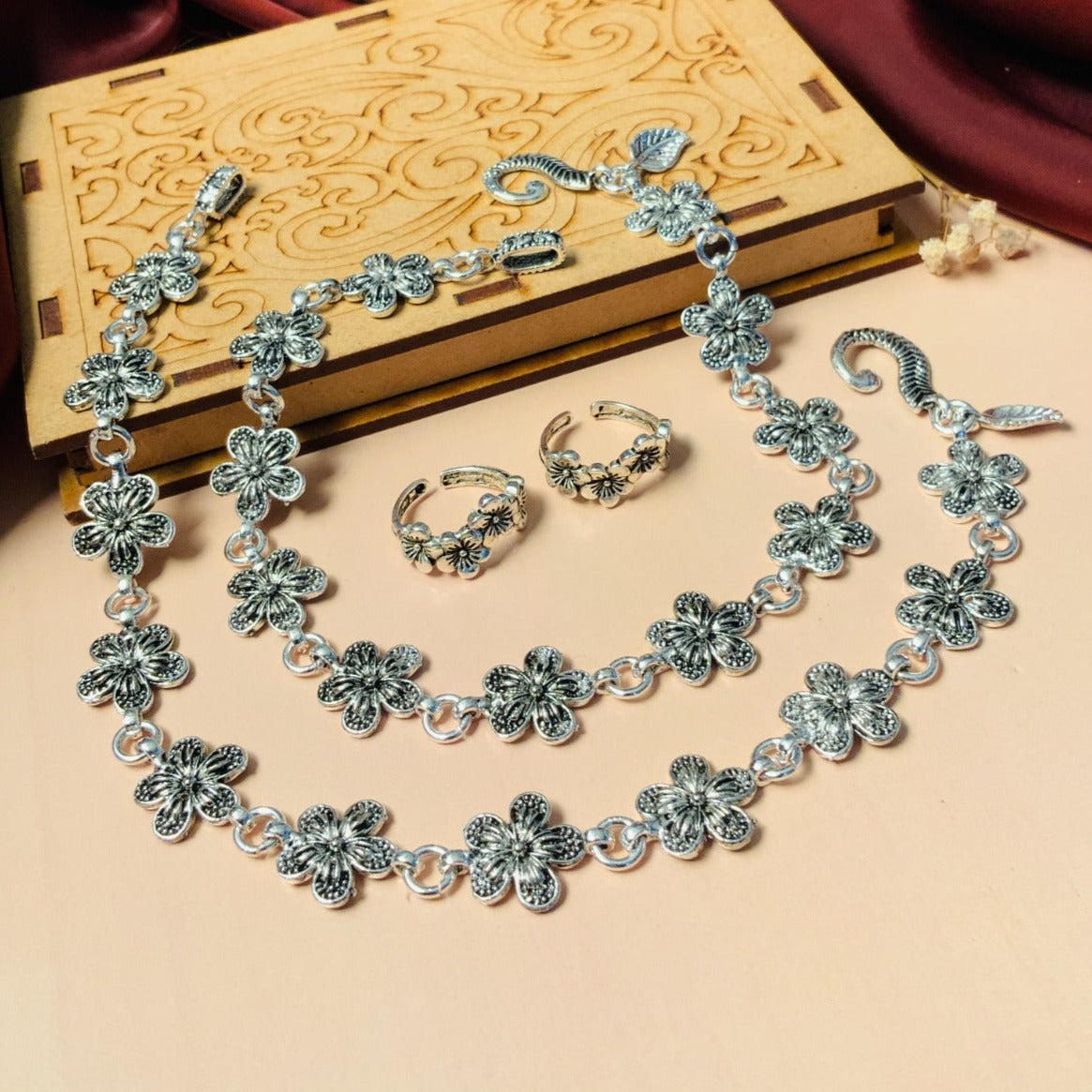 Awesome Flower Pattern Anklet Toe Rings Combo - Abdesignsjewellery