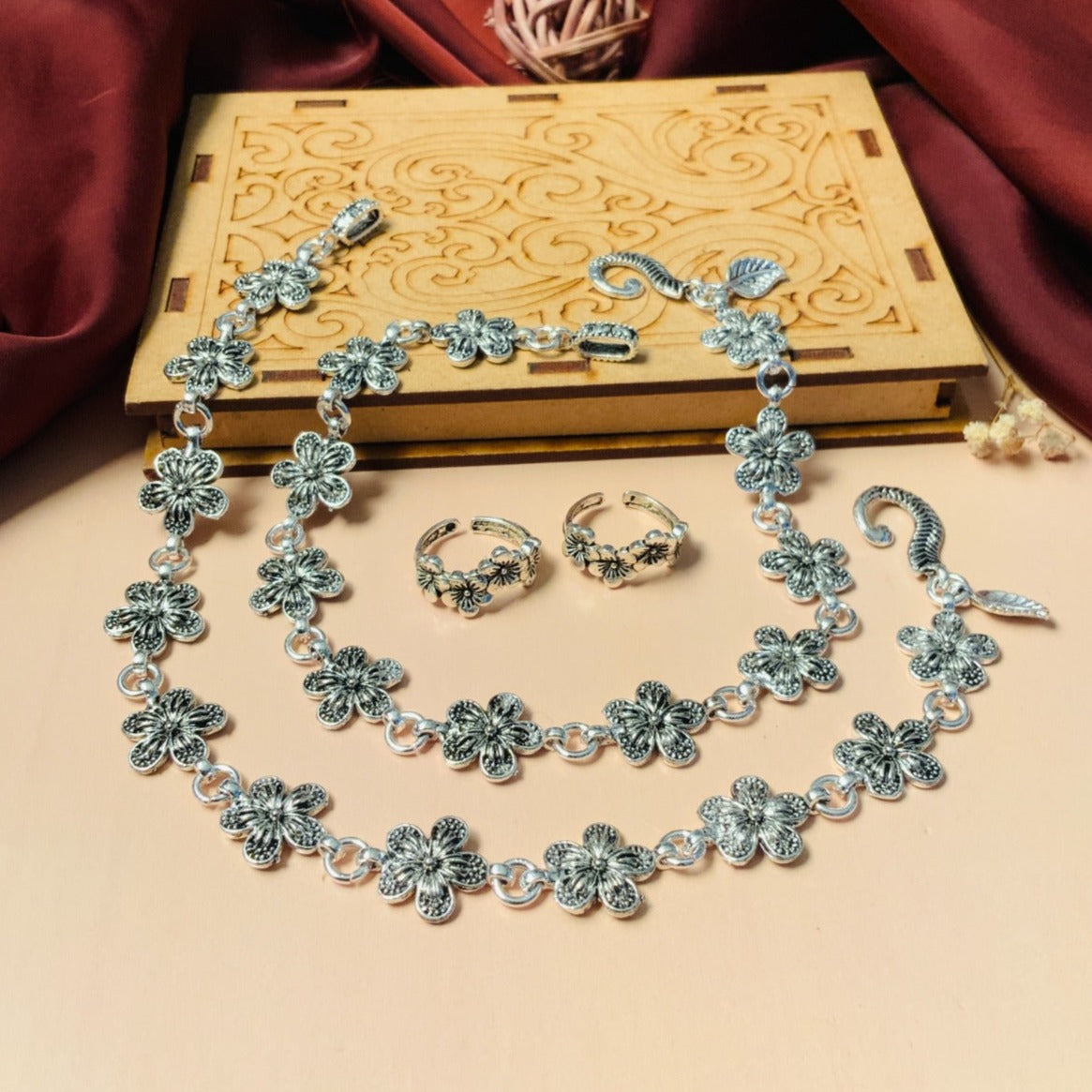 Awesome Flower Pattern Anklet Toe Rings Combo - Abdesignsjewellery