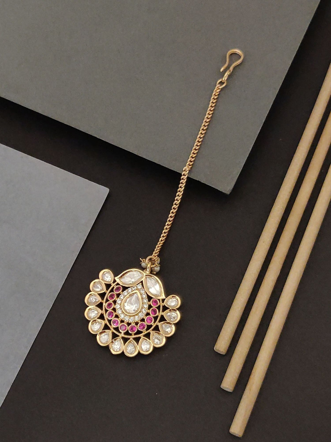 Abdesigns Kundan Maangtikka Bridal Gold Plated ornate teardrop maangtikka with chain Kundan stones and pink accents bridal wear