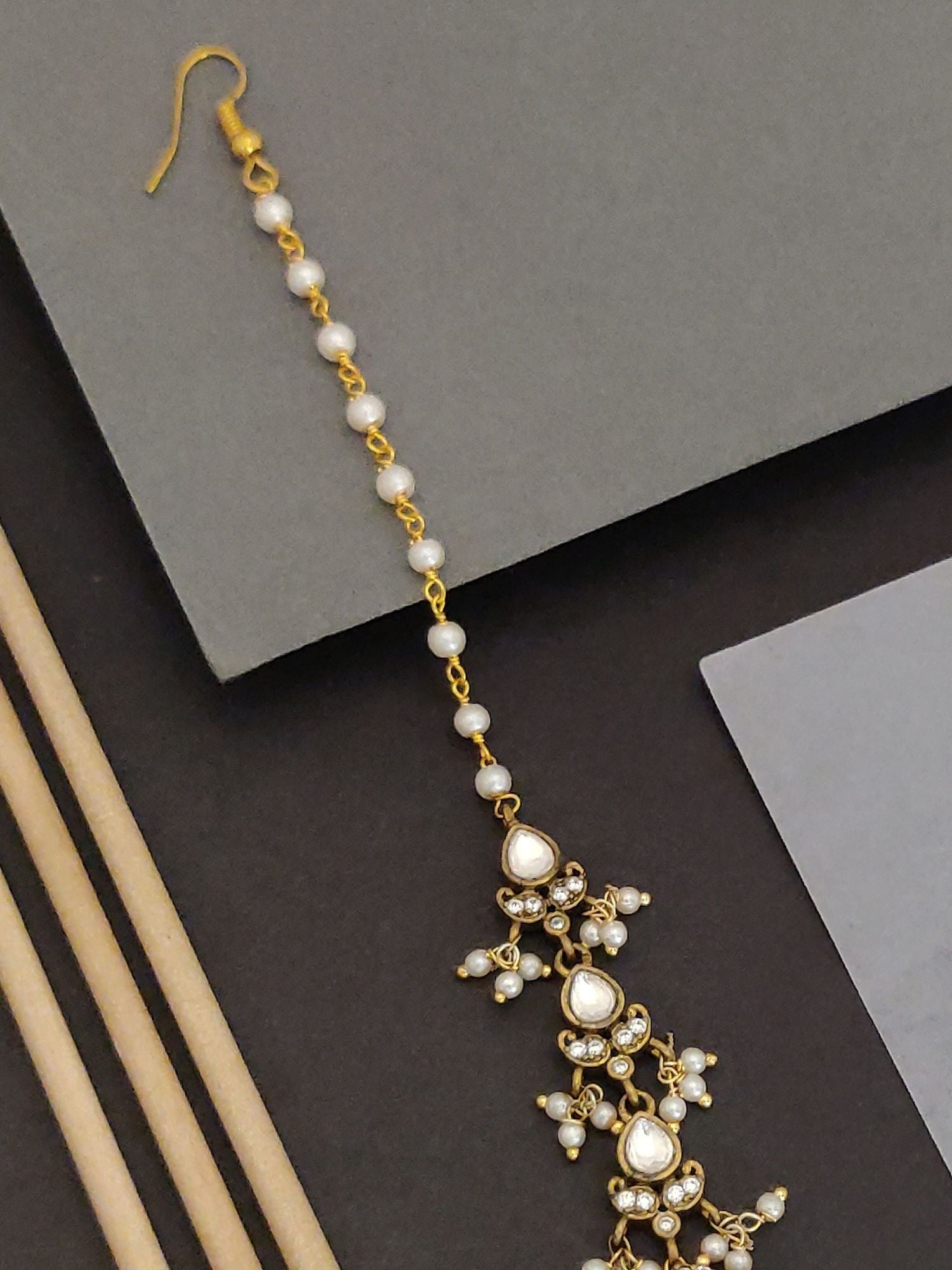 Abdesigns Kundan Pearl Maangtikka - Bridal gold tone chain with white pearls and kundan teardrop motifs