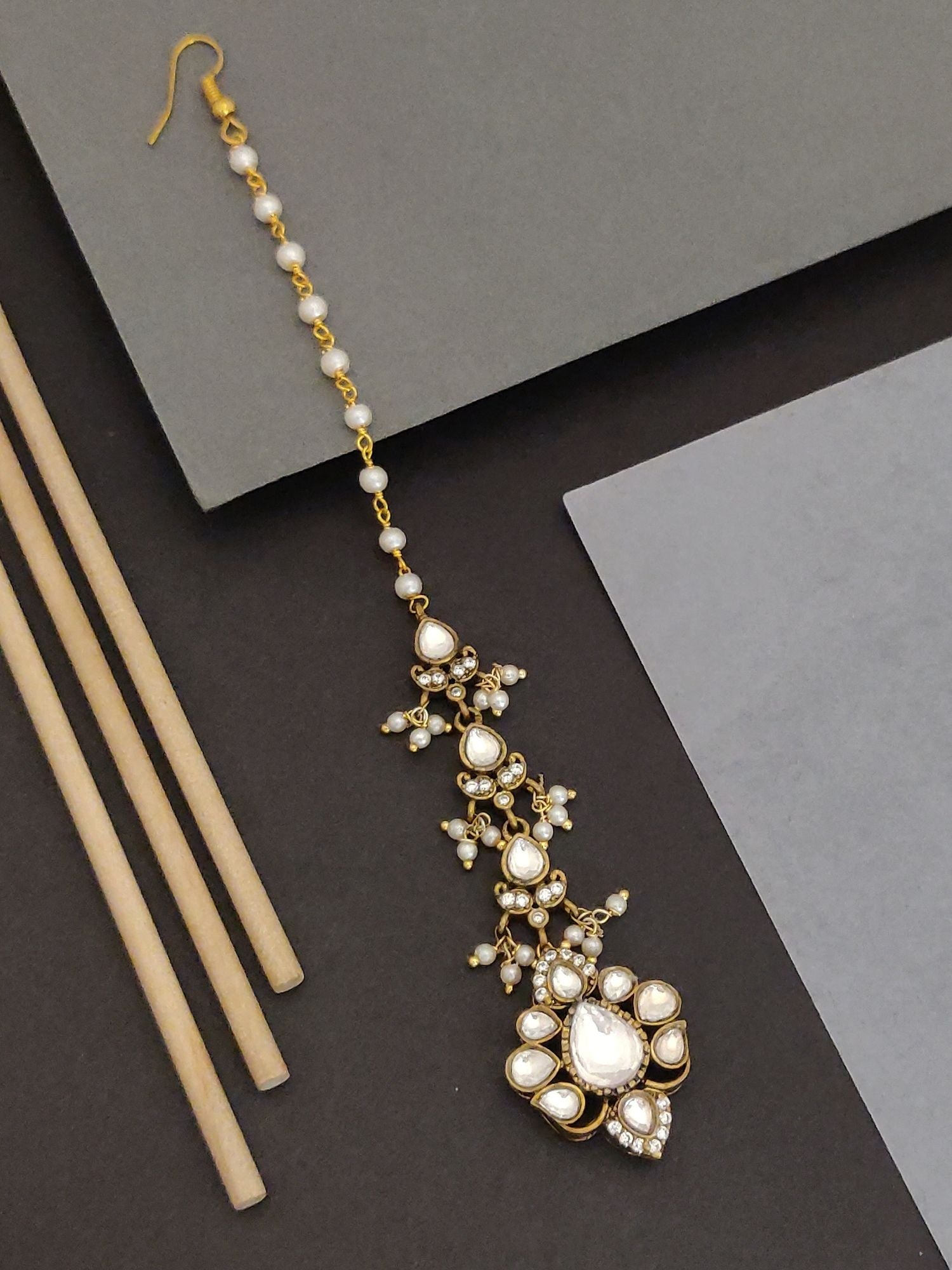 Abdesigns Kundan Pearl Maangtikka - Bridal ornate gold maangtikka with white kundan stones and hanging pearls for wedding