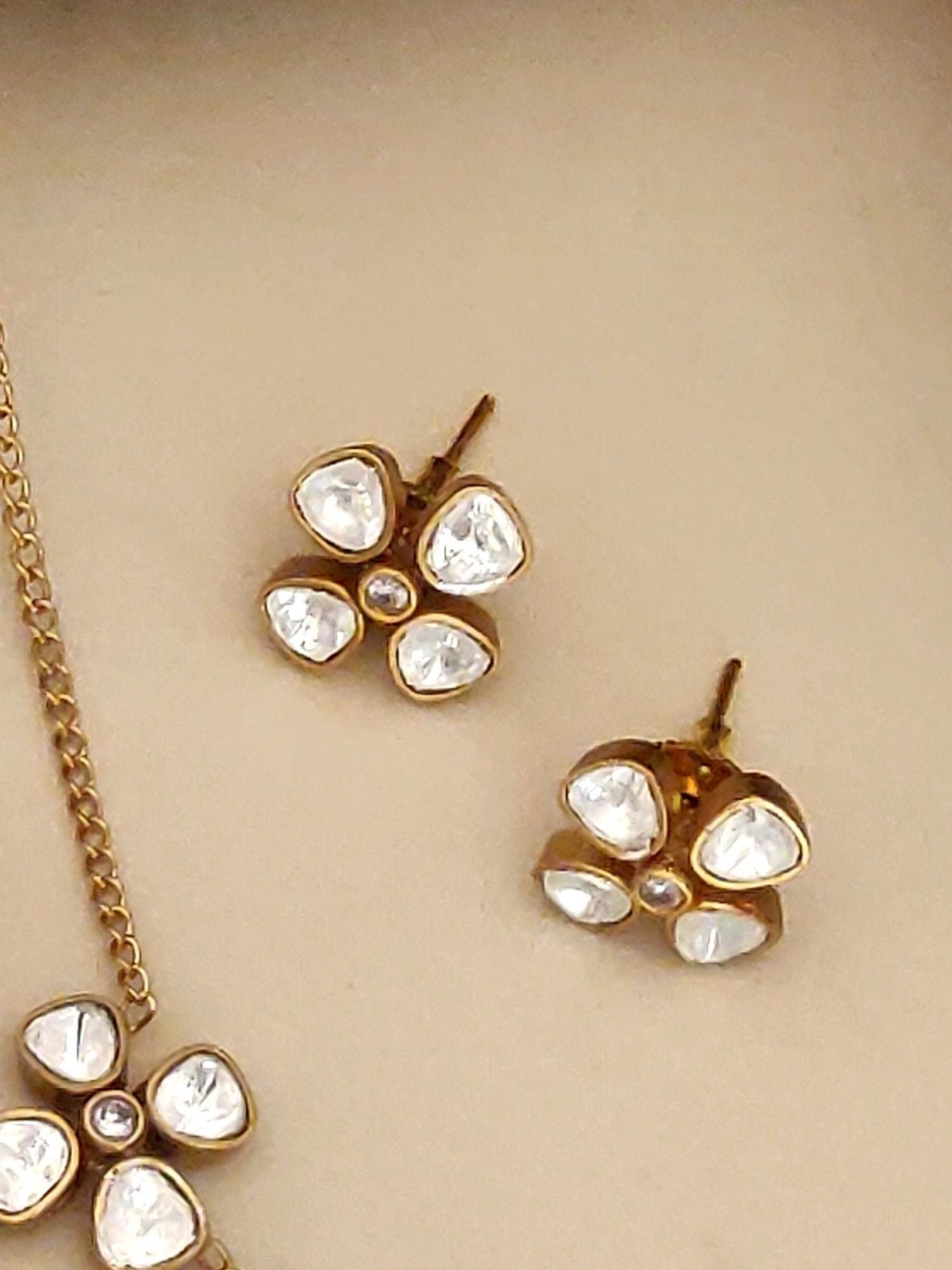 Abdesignsjewellery gold plated polki necklace set with floral polki pendant and matching stud earrings
