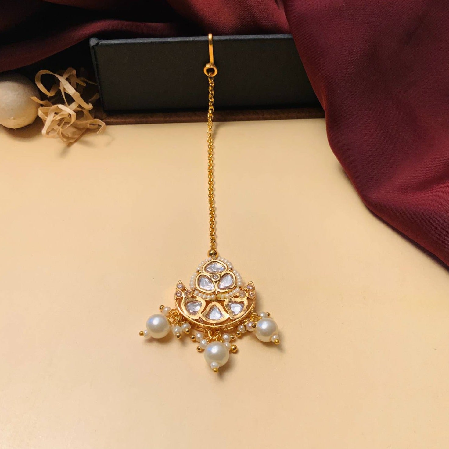  Polki MaangTikka with Pearl Accents and Intricate Design
