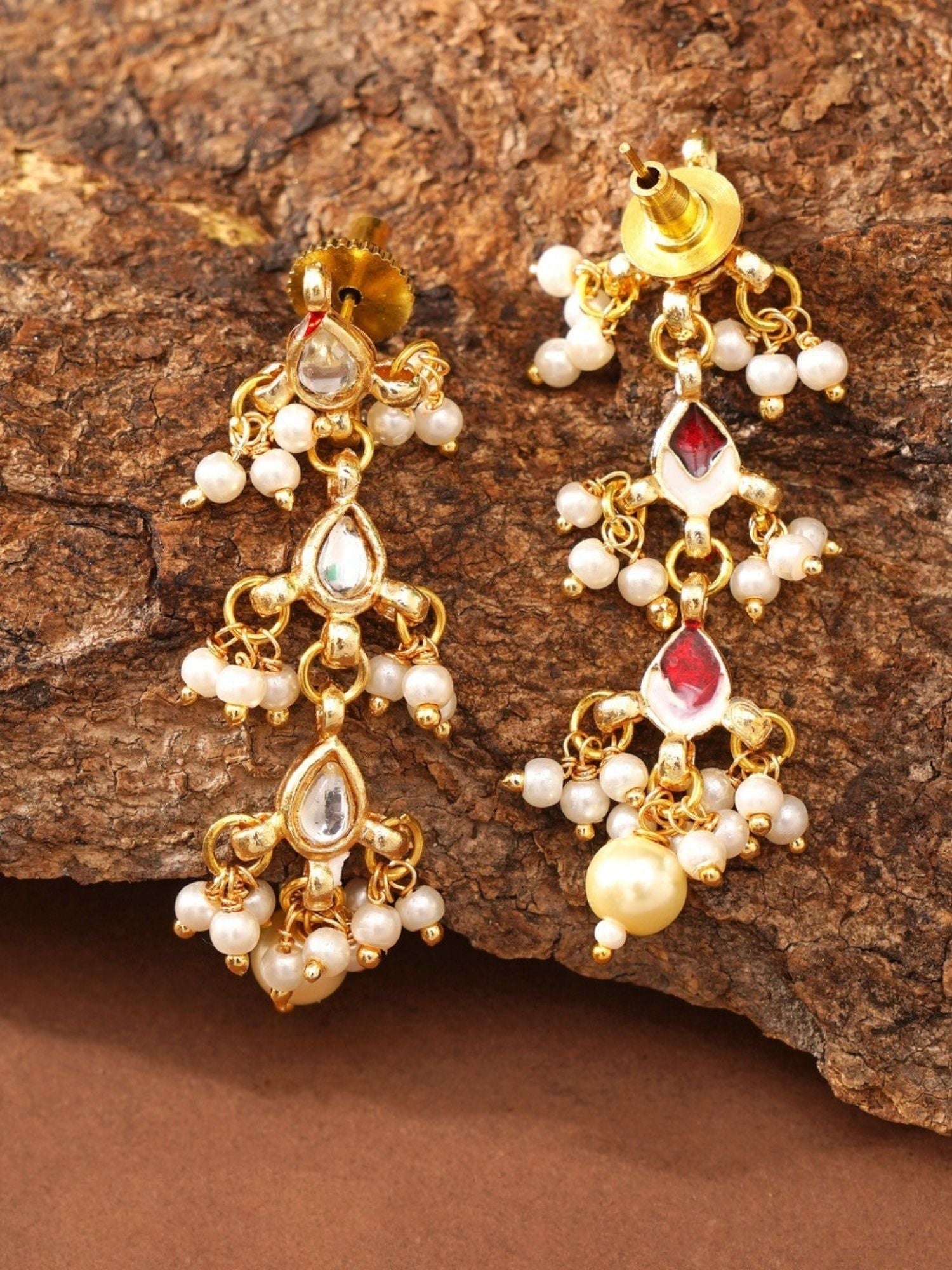 Abdesigns Jewellery Elegant Pendant Chain with Floral Design featuring gold tone and pearl accents