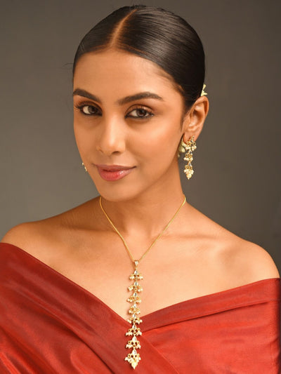 Abdesigns Jewellery Elegant Pendant Chain with Floral Design