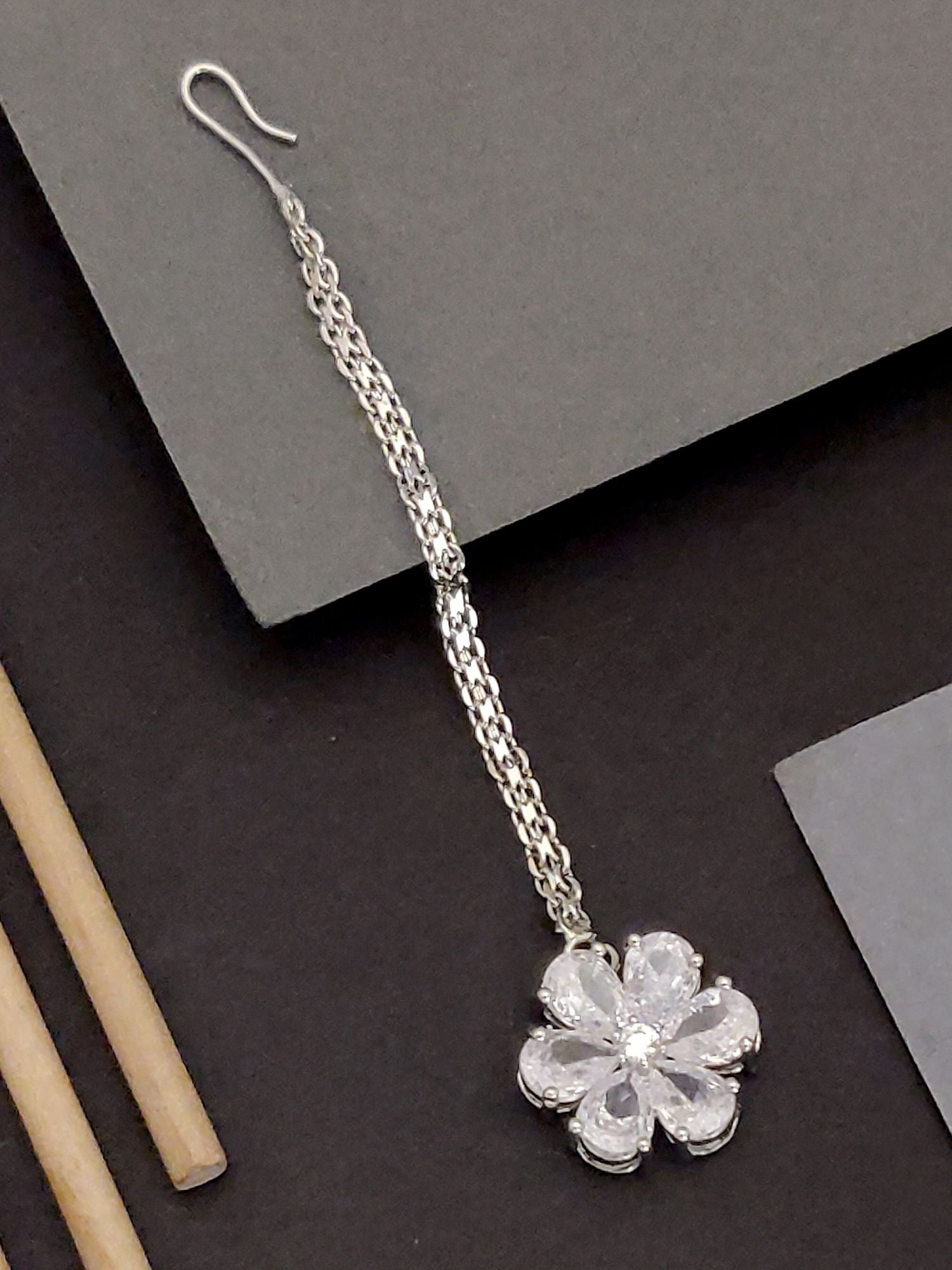 Abdesigns Jewellery Silver Flower Maangtikka for Elegant Style with delicate chain and floral pendant