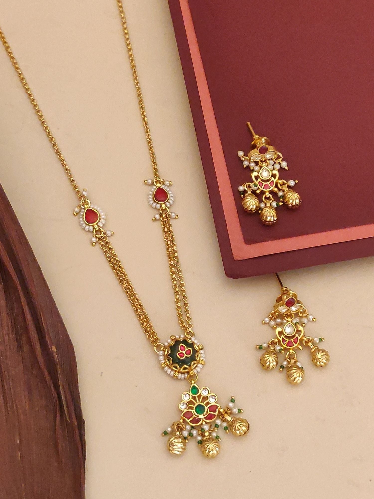 Abdesignsjewellery gold tone pearl and gemstone pendant chain with red and green stones and matching earrings