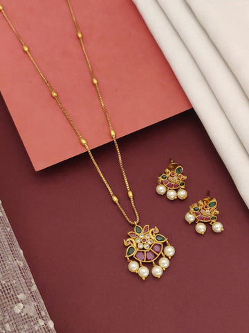 Simple Gold Plated Pachi Kundan Peacock Necklace Set featuring peacock pendant with pearls and matching earrings