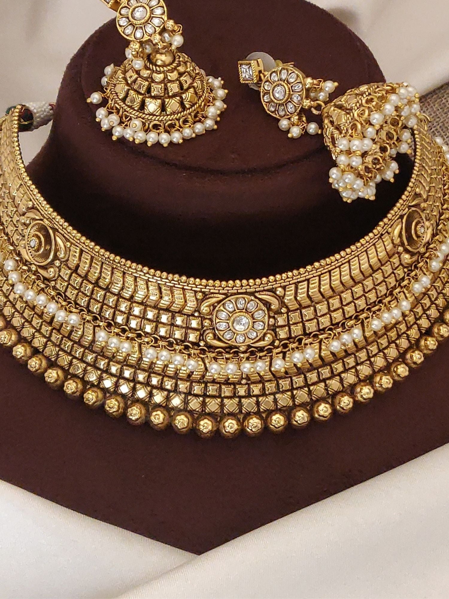 Antique Gold Plated Necklace Set - Elegant Design with Pearls and Intricate Details