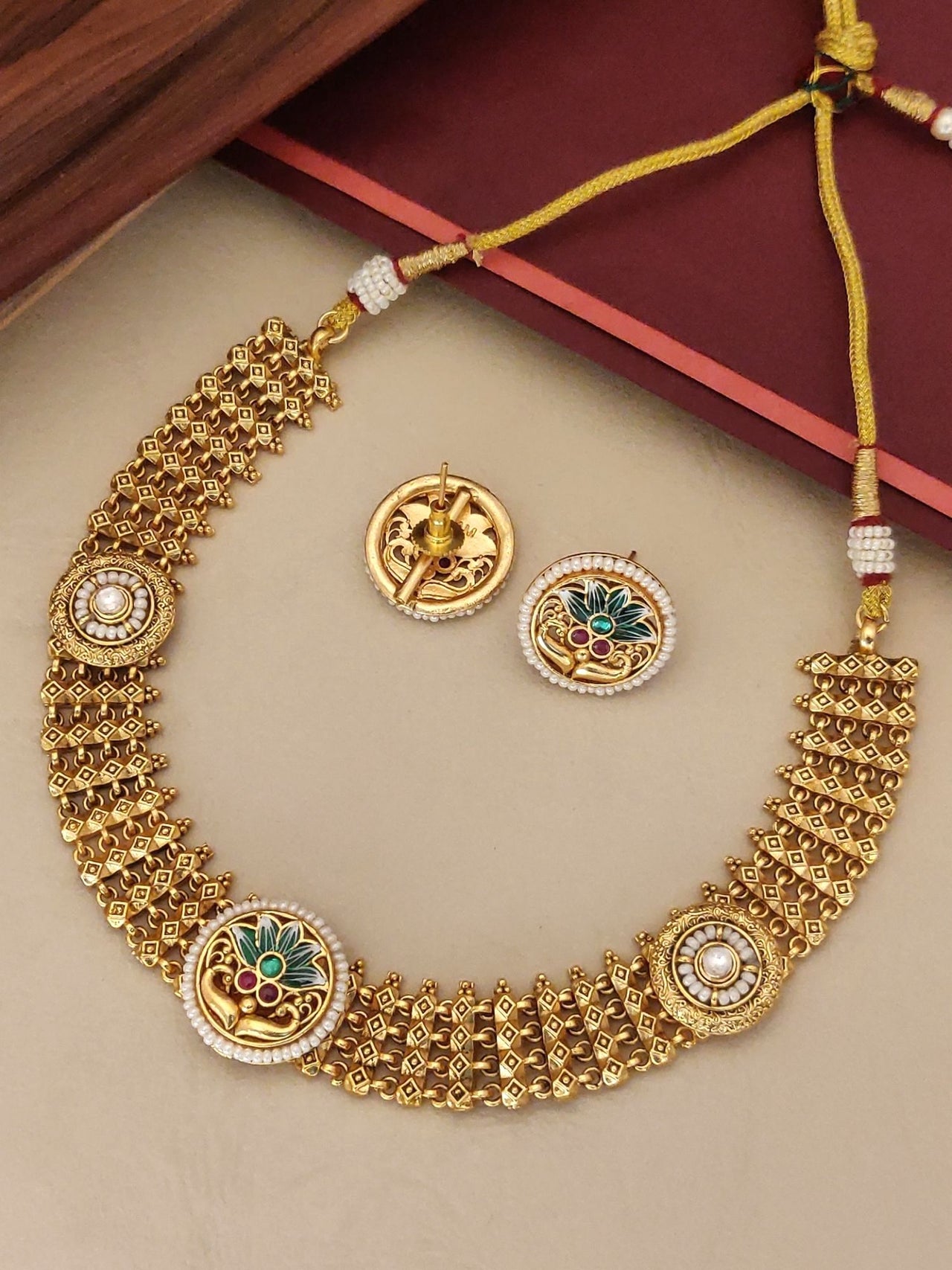Antique Gold Plated Necklace Set with Intricate Design and Matching Earrings for Elegant Occasions