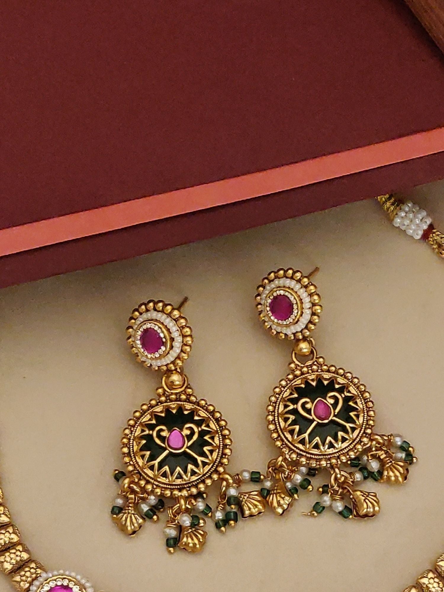 Antique Gold Plated Necklace Set with Intricate Design and Decorative Earrings