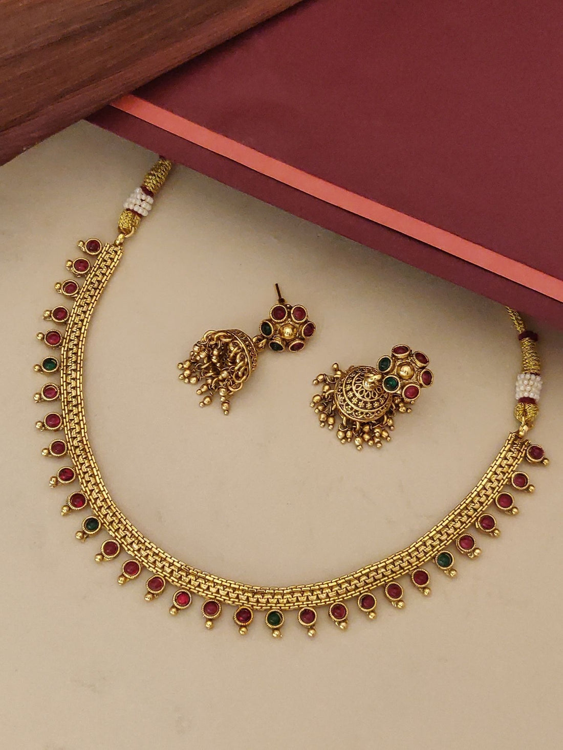 Antique Matt Gold Plated Necklace with Colorful Stones and Matching Earrings for Elegant Occasions