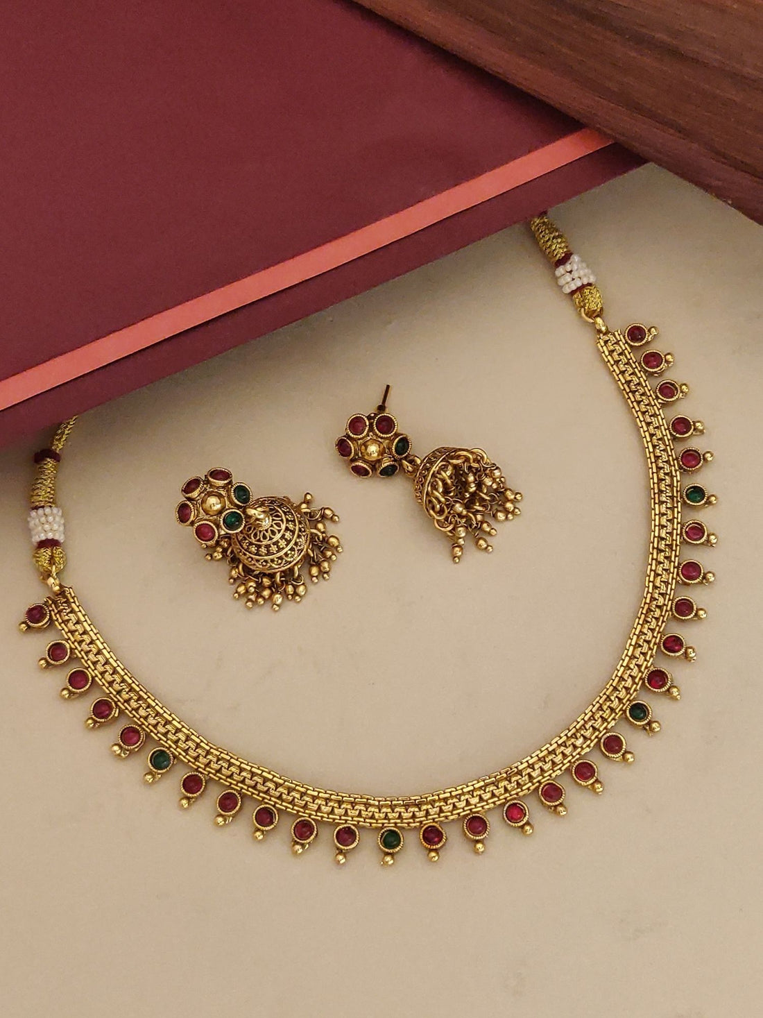 Antique Matt Gold Plated Necklace with Colorful Stones and Matching Earrings for Elegant Occasions