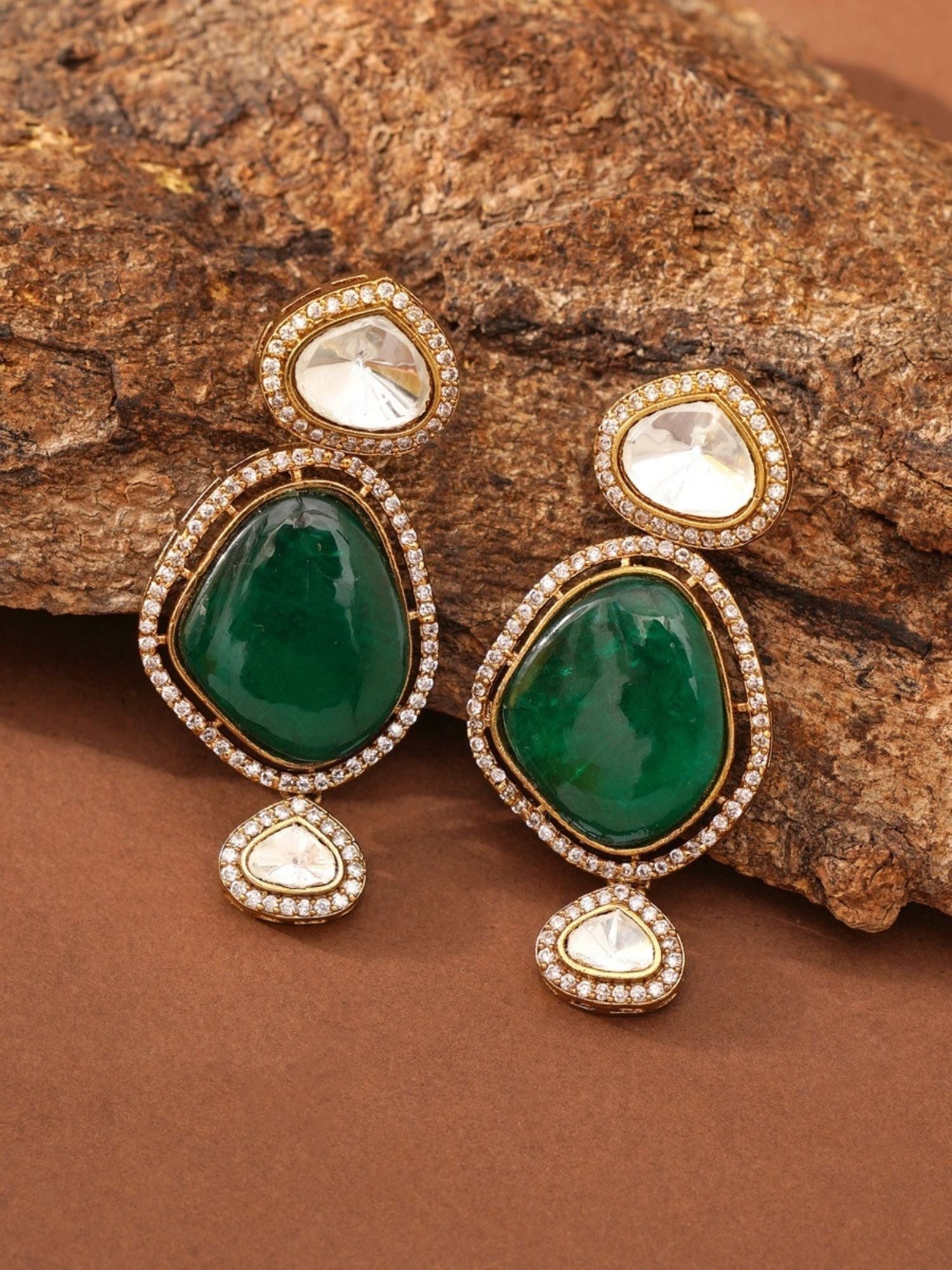 Abdesignsjewellery green teardrop stones with polki accents fashion polki necklace with earrings set on brown rock