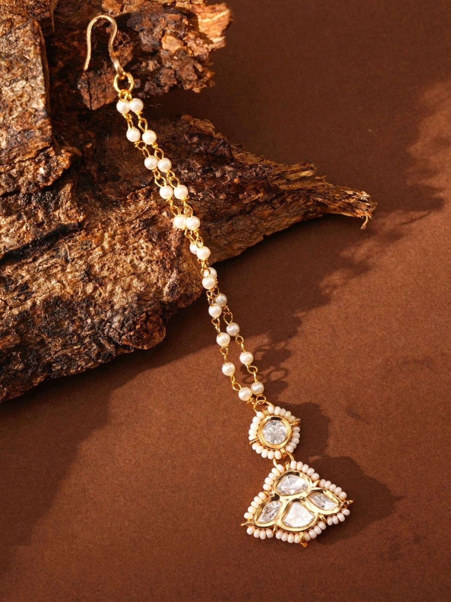 Gold Plated Kundan Maangtikka with pearl detailing and intricate kundan stones by Abdesignsjewellery