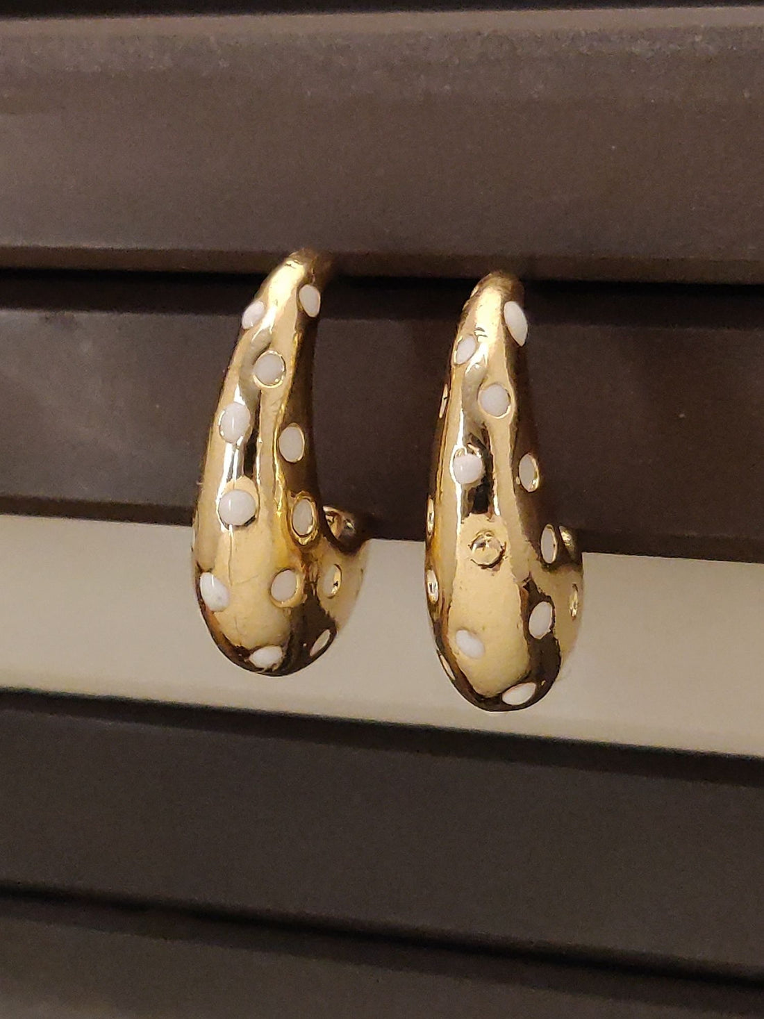 Gold Plated Stones Studded TearDrop Earring with a Polished Finish and Elegant Design
