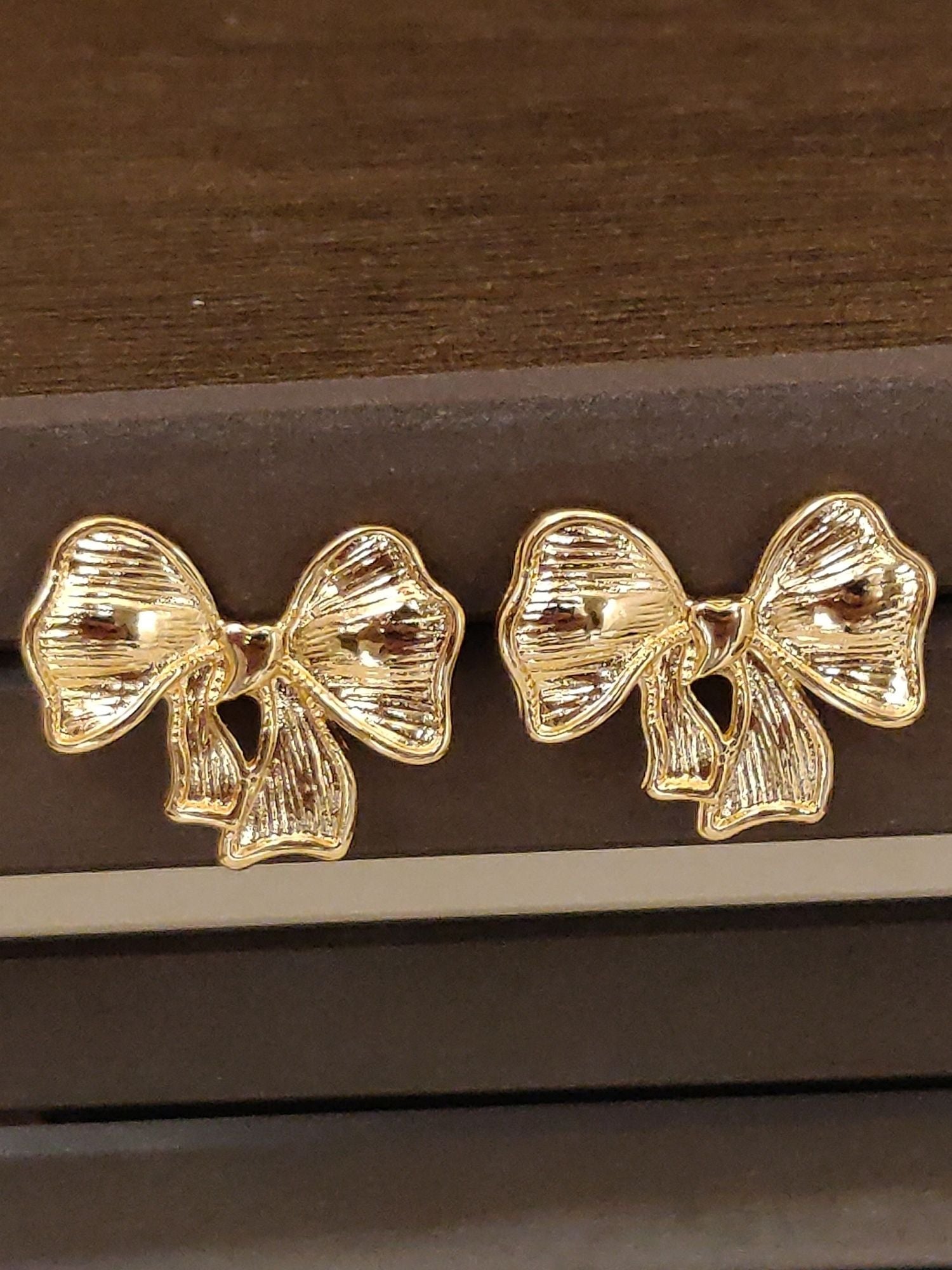 Bow Earring