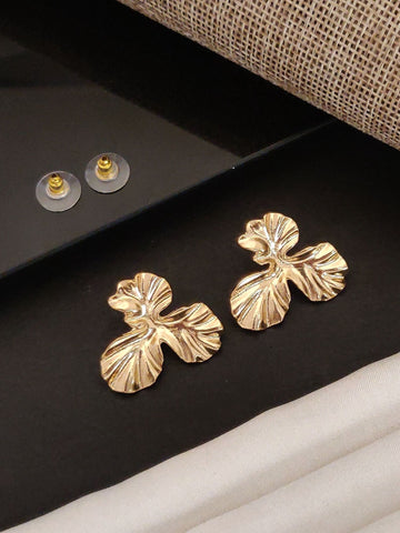 Gold Plated Western Flower Stud Earring in a detailed floral design, perfect for stylish wear
