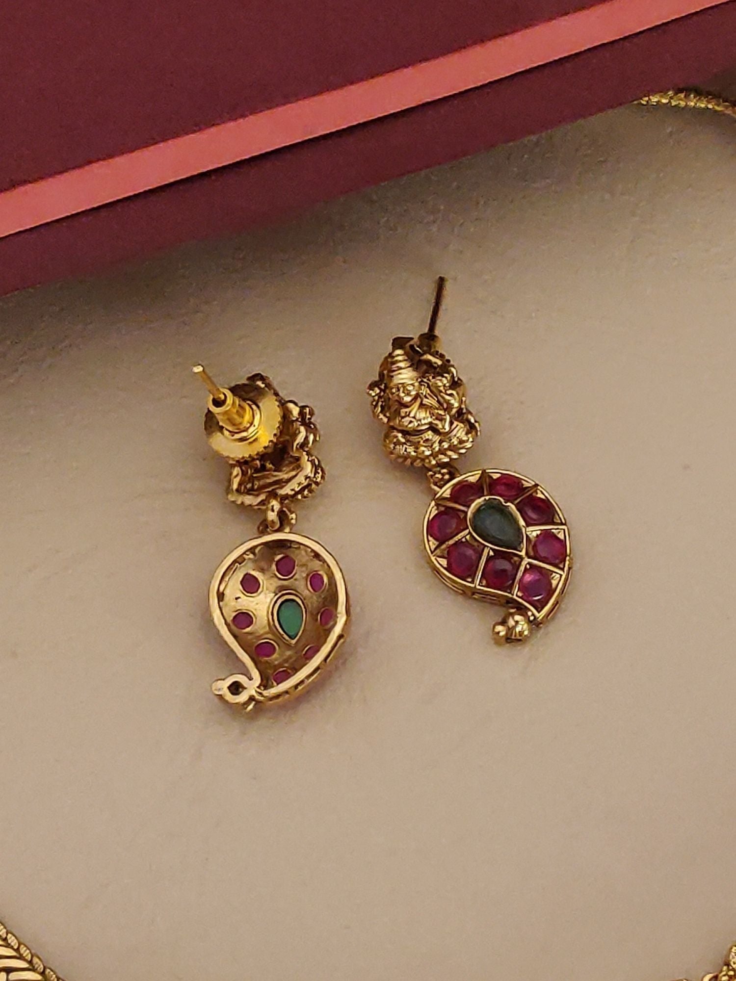 High Quality Gold Plated KempStone Necklace with earrings featuring intricate designs and vibrant gemstones