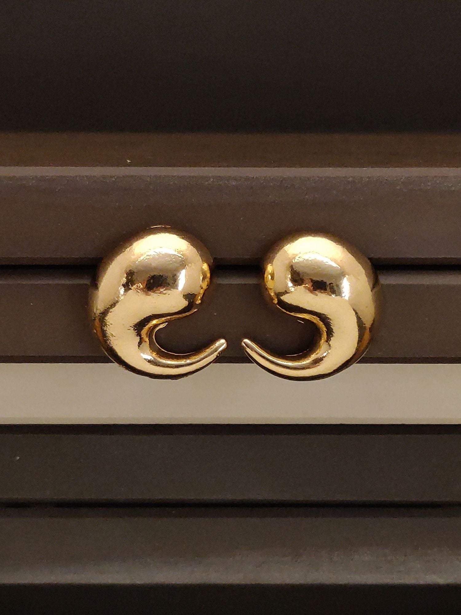 Western Gold Plated Invert TearDrop Earring with a shiny finish for stylish accessorizing.