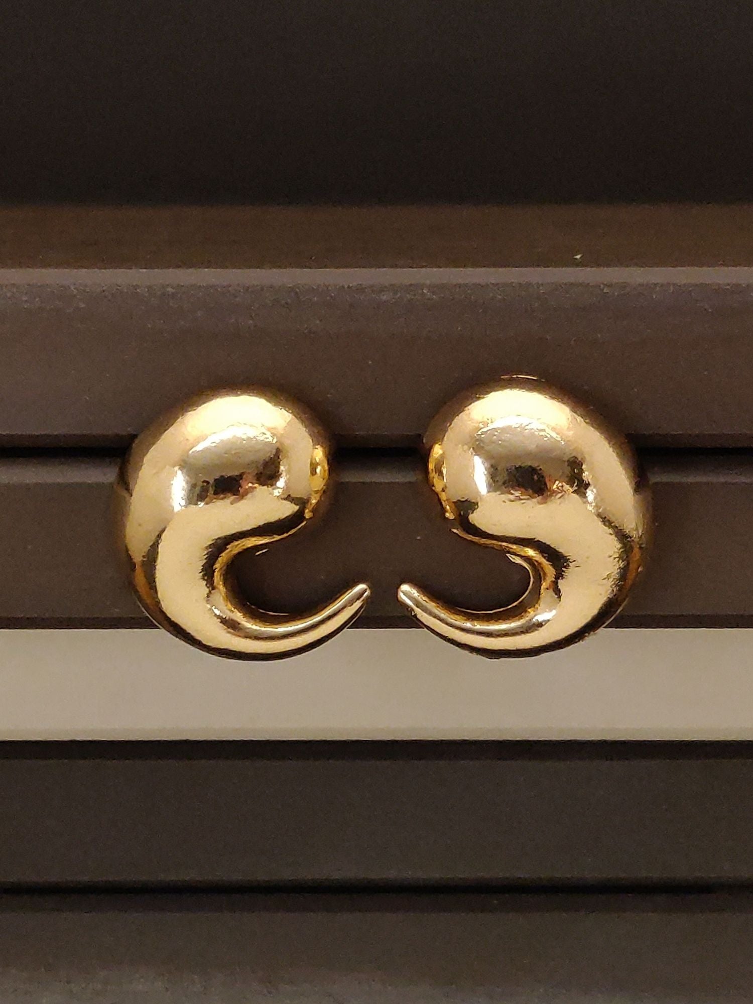 Western Gold Plated Invert TearDrop Earring with a unique, stylish design for elegant looks