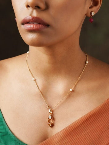 Abdesignsjewellery Minimal Polki Drop Necklace Set featuring a delicate gold chain with pearl accents and elegant pendant