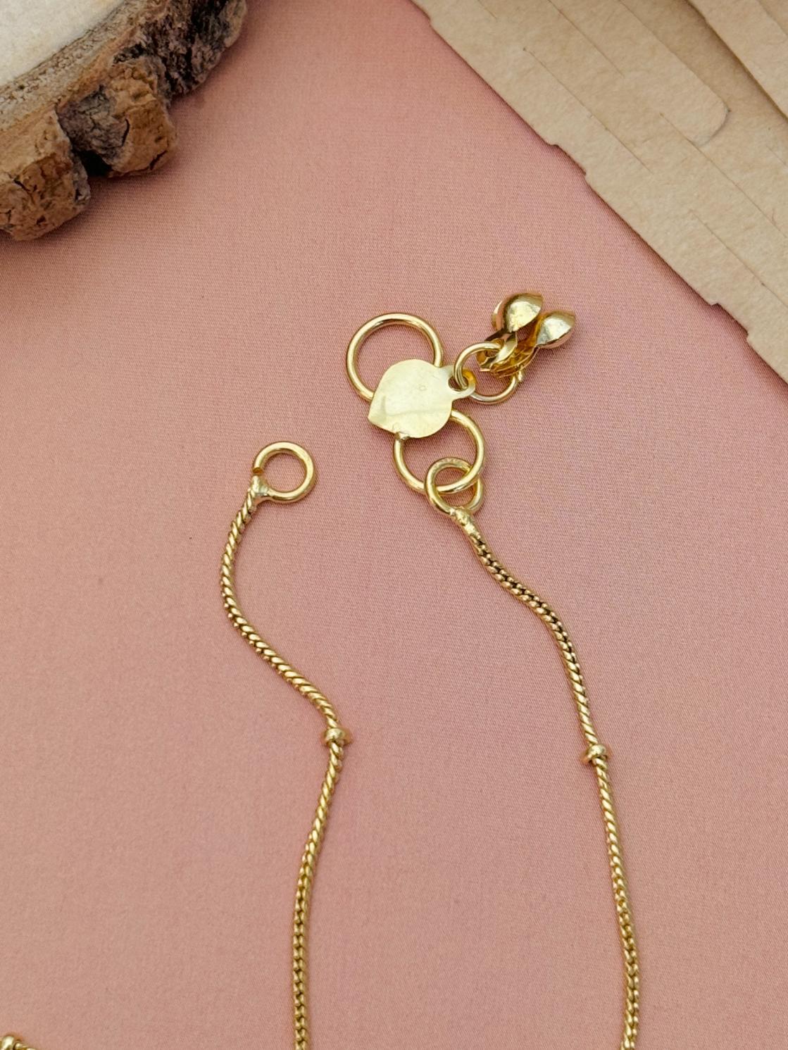 Close-up of gold chain clasp detail from Abdesignsjewellery Pachi Kundan Kemp Stone Anklets combo