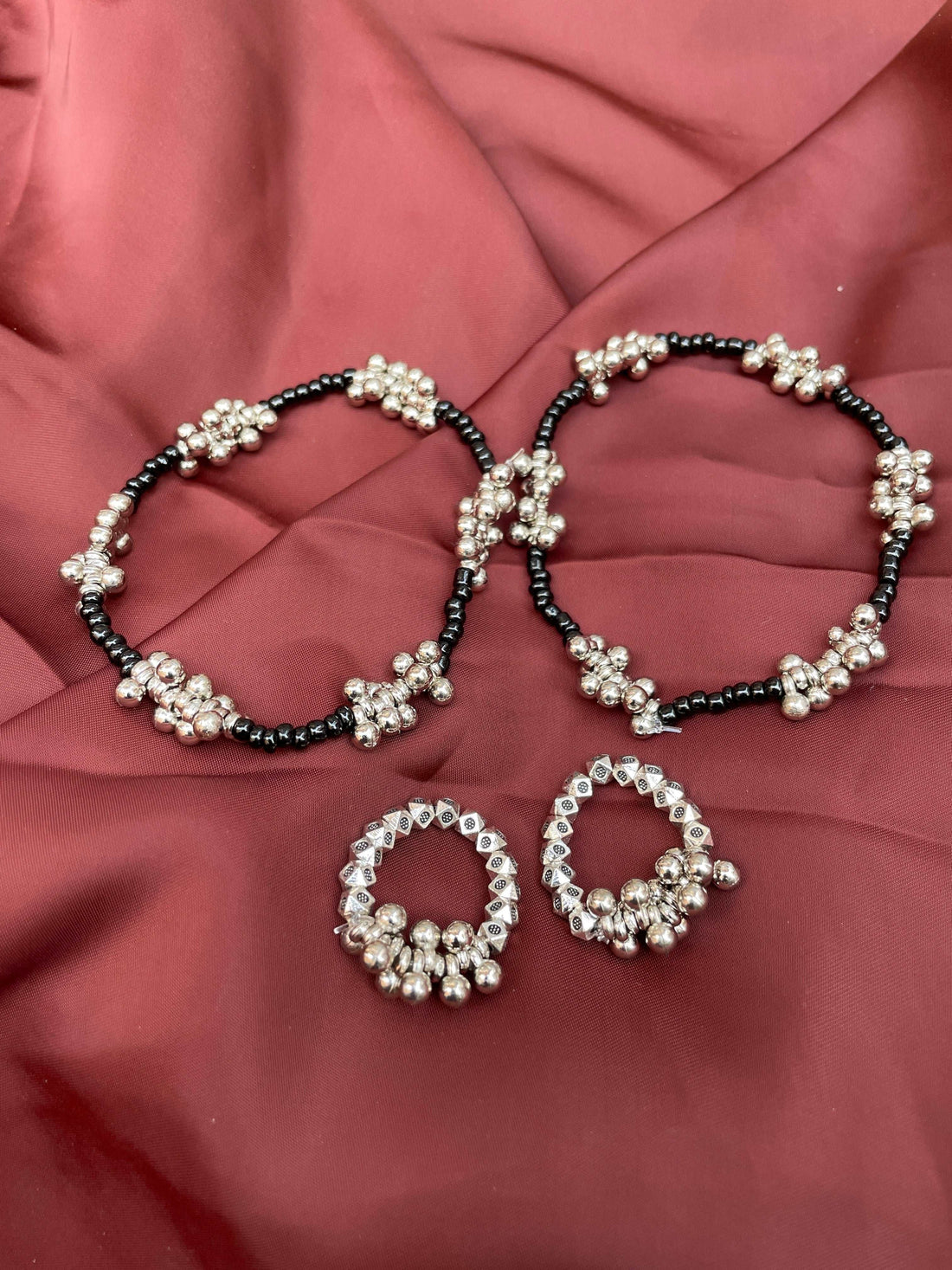 gungru anklet toe ring combo silver bead anklet on black cord with matching silver beaded toe rings