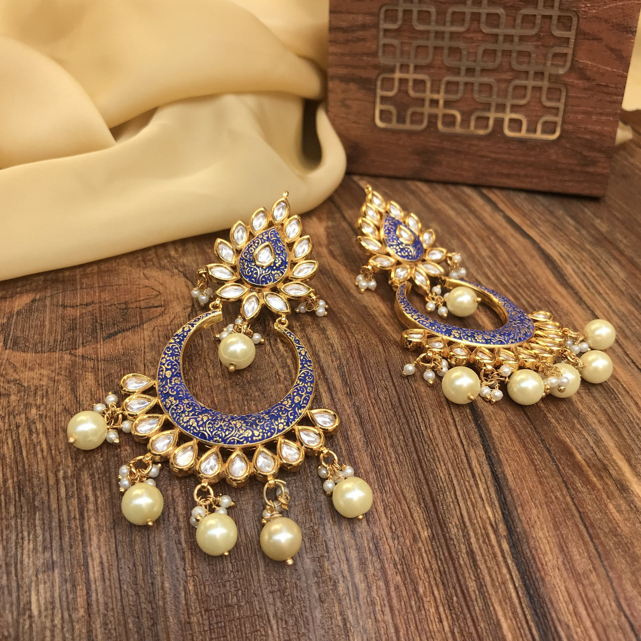 Chand bali | Gold jewellery design necklaces, Gold jewelry fashion, Jewelry design  earrings