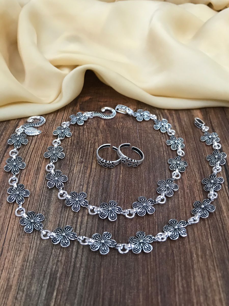 Magnificent Flower Anklet Toe Rings Combo