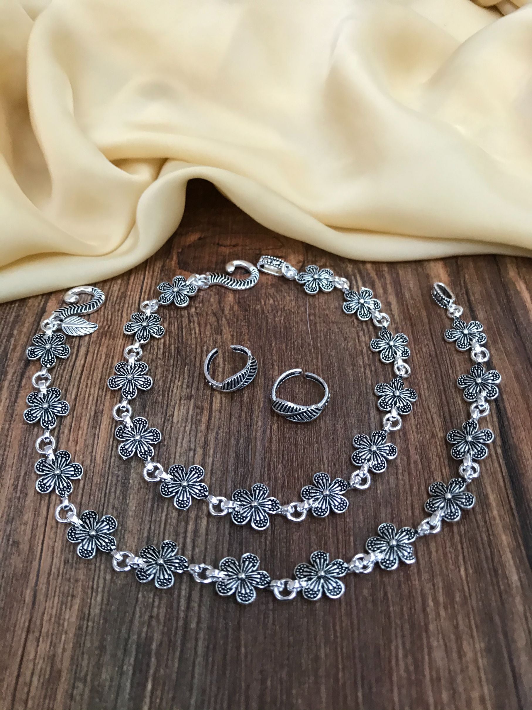 Fabulous Flower Anklet Toe Rings Combo - Abdesignsjewellery