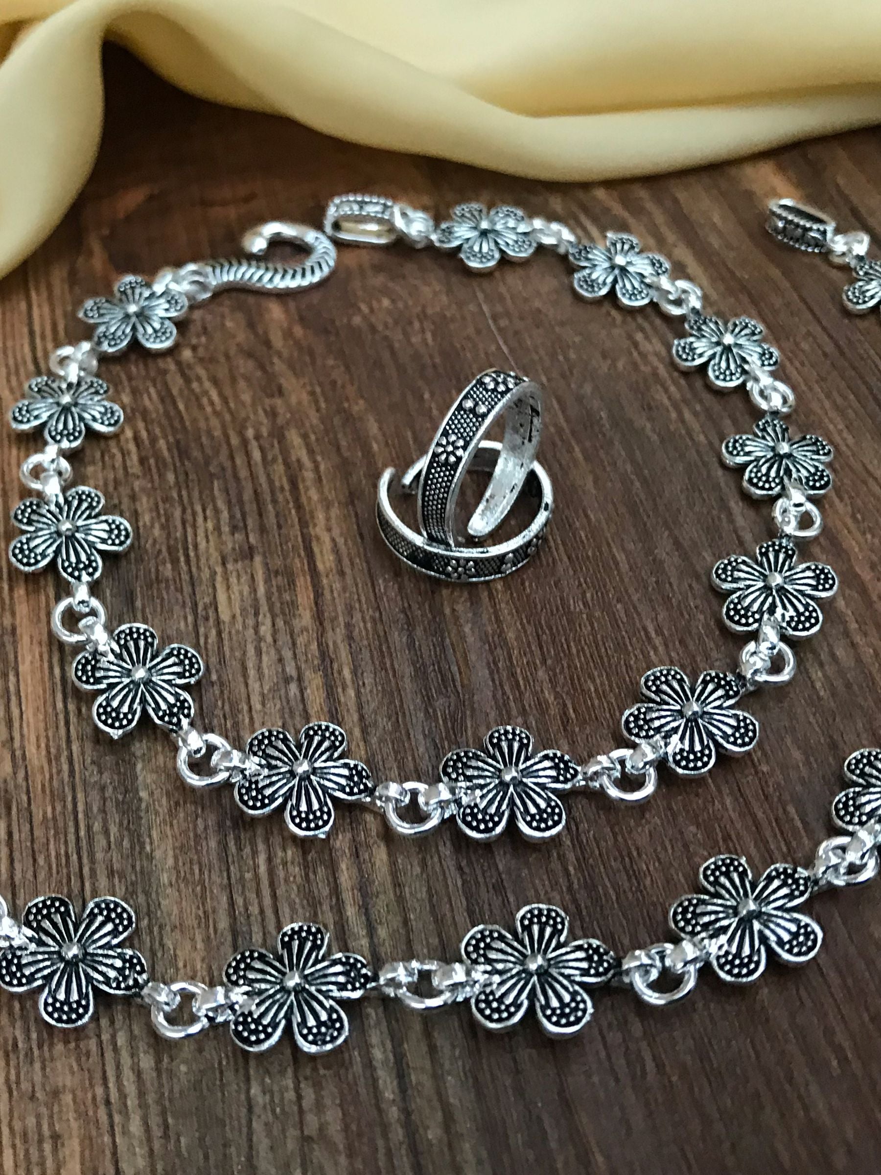 Beautifull Flower Anklet Toe Rings Combo - Abdesignsjewellery