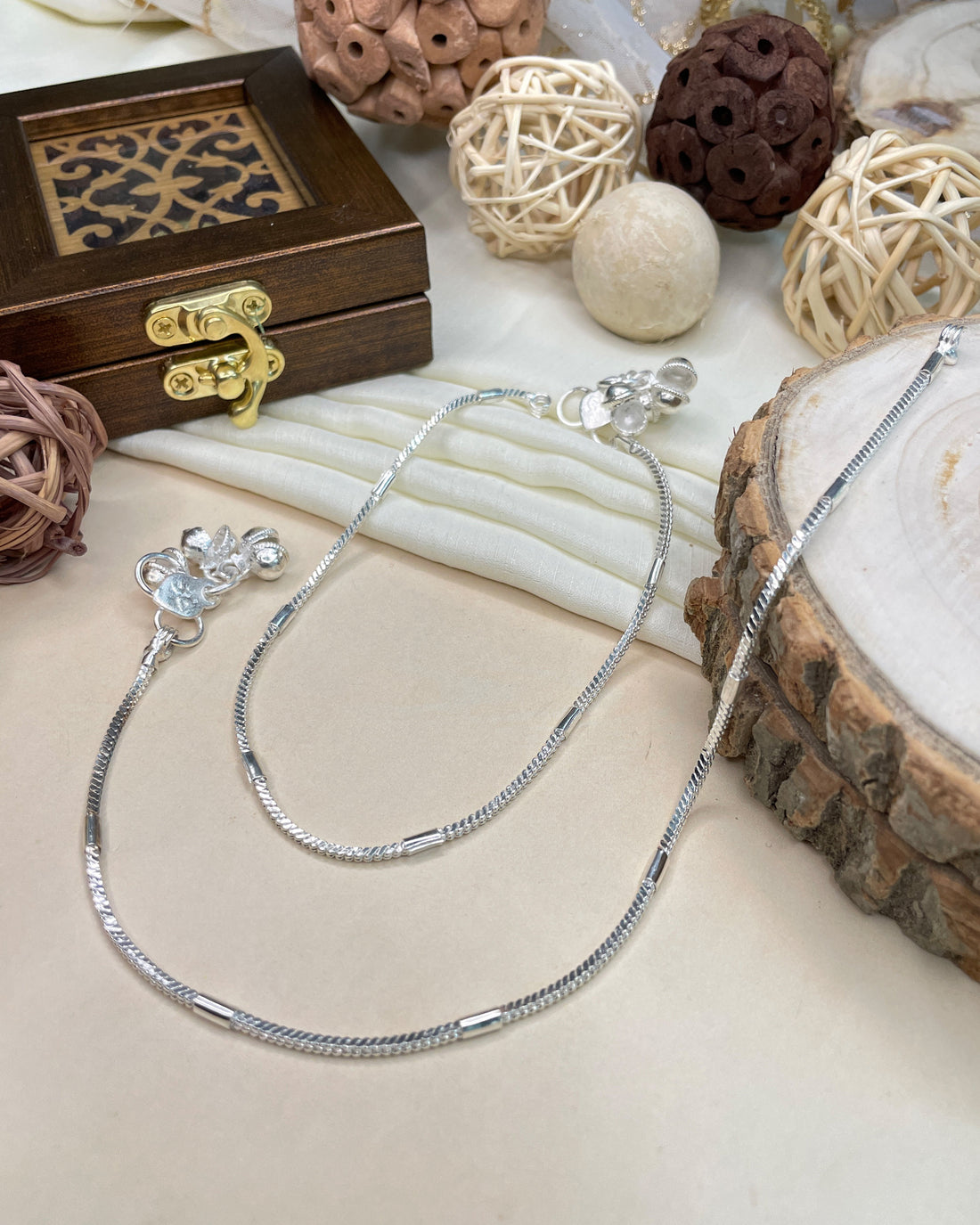 Elite Graceful Women Anklets - Abdesignsjewellery